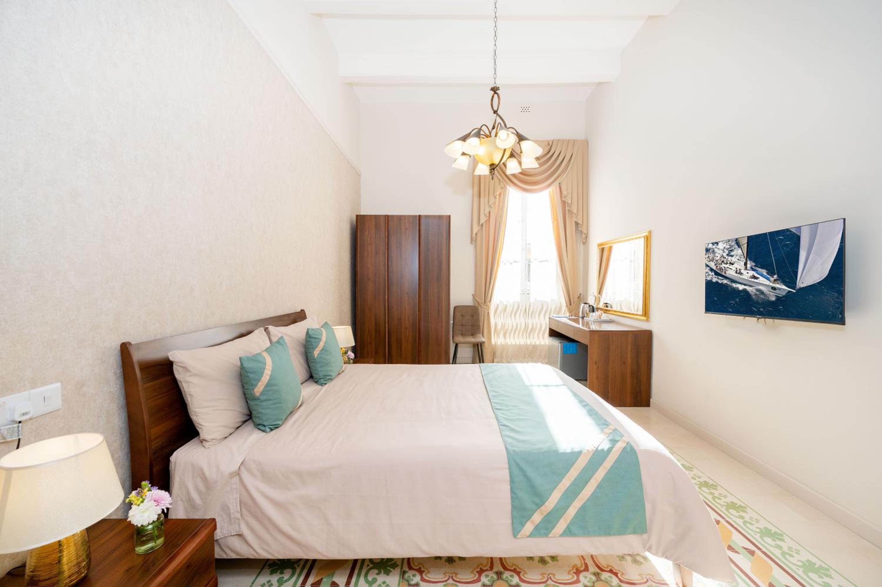 Double Room with Private Bathroom photo 3