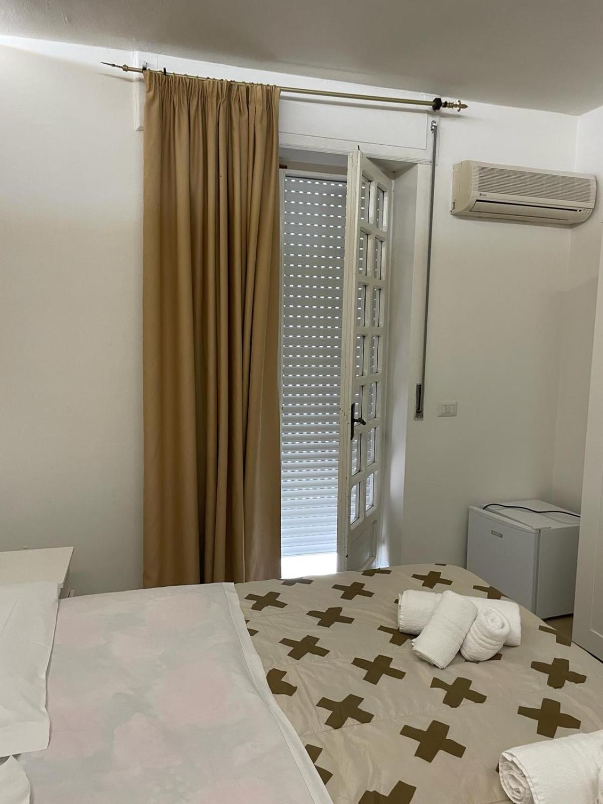 Double Room with Balcony photo 2