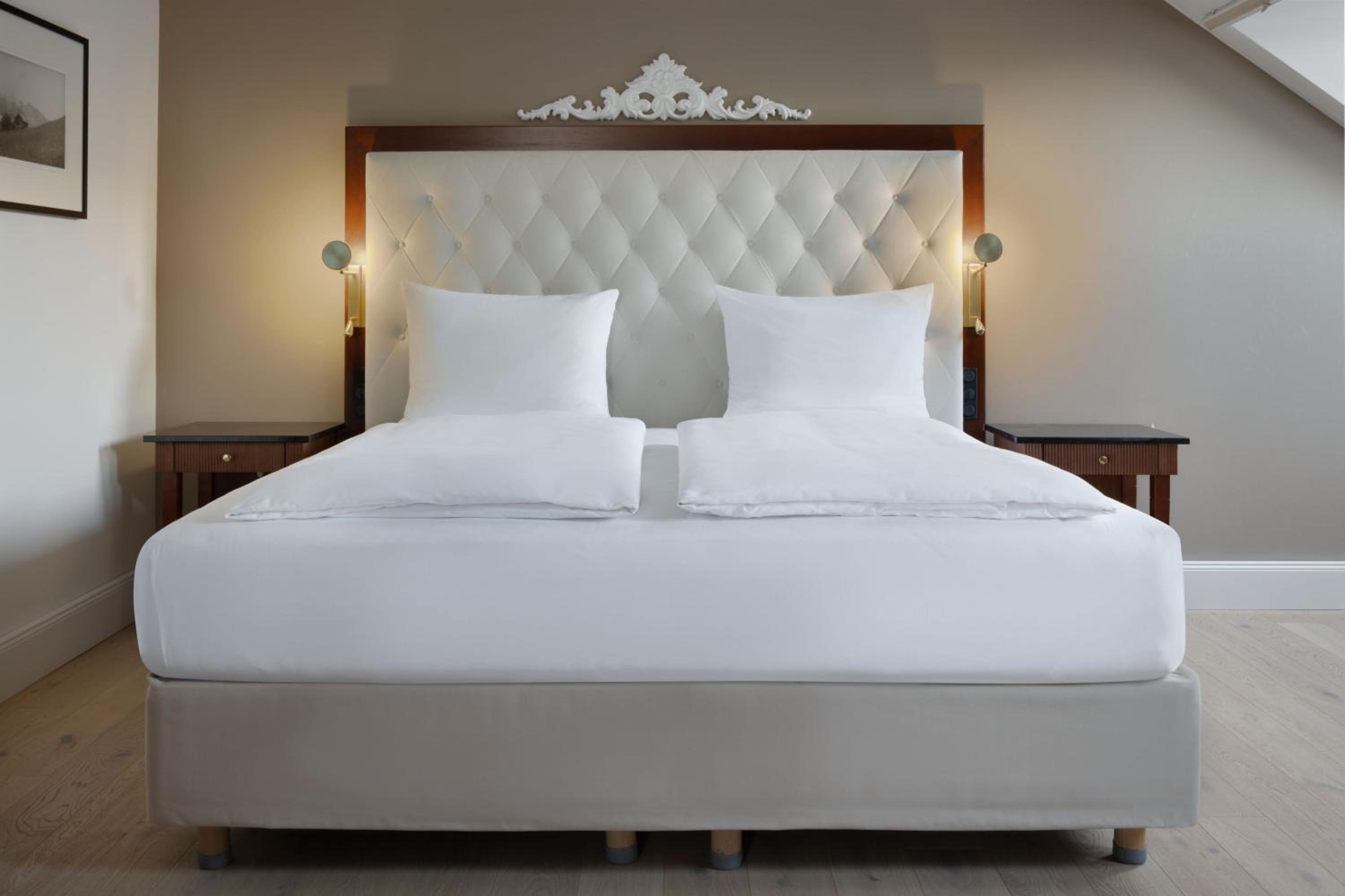 Superior King Room with Garden View - Photo 2