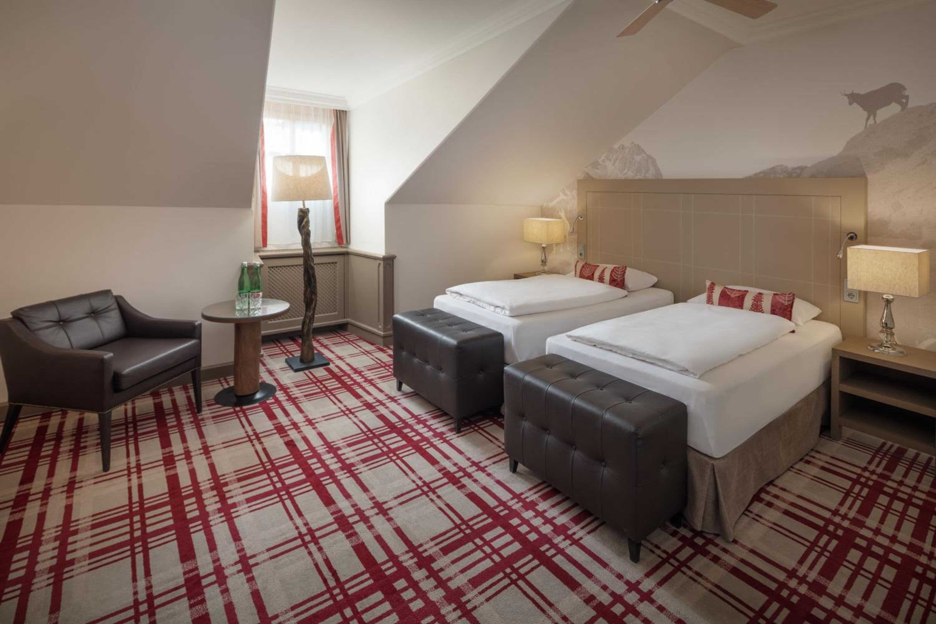 Comfort Twin Room with Two Twin Beds and Garden View - Photo 2