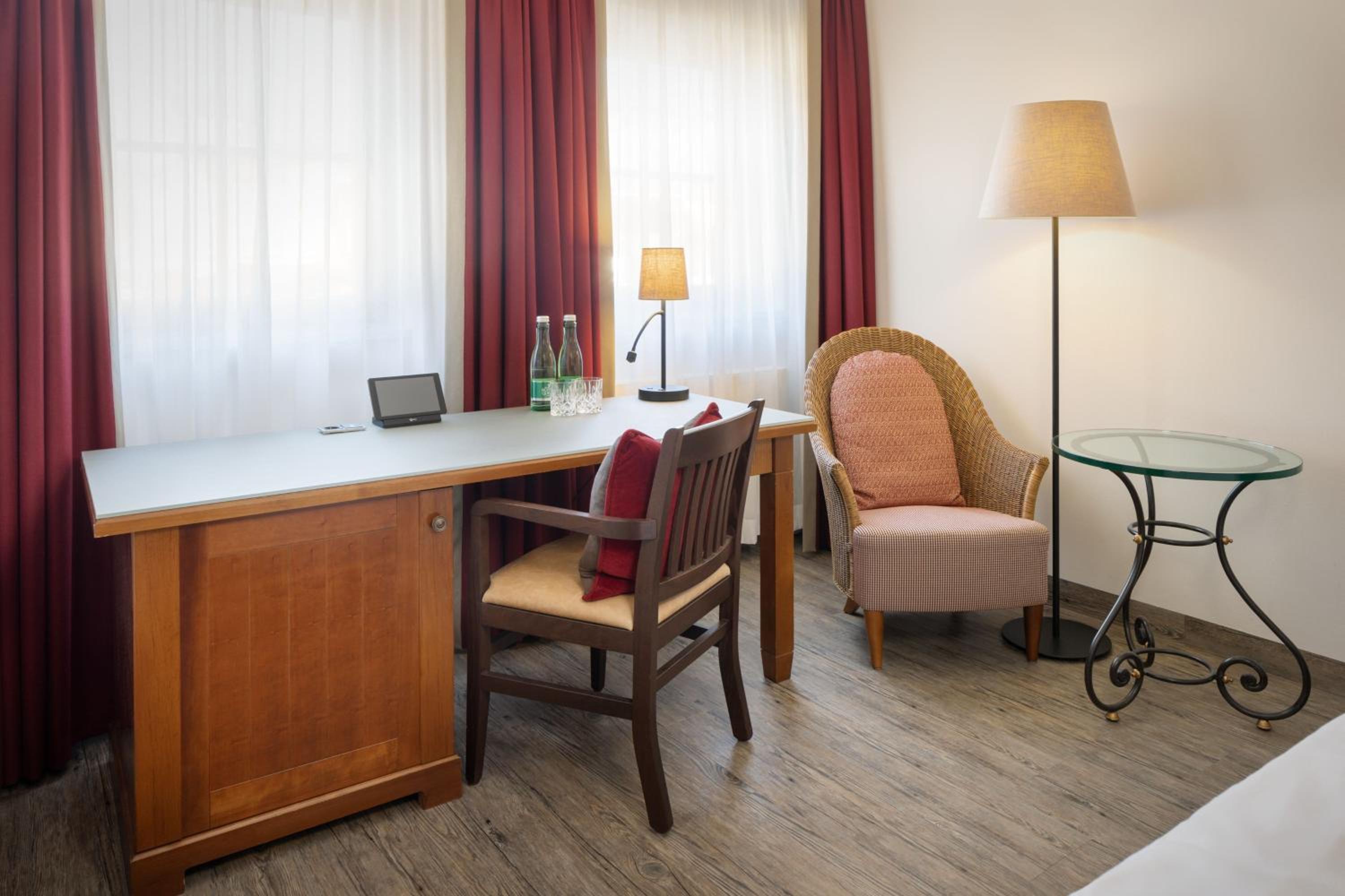 Comfort King Room with Garden View - Photo 2