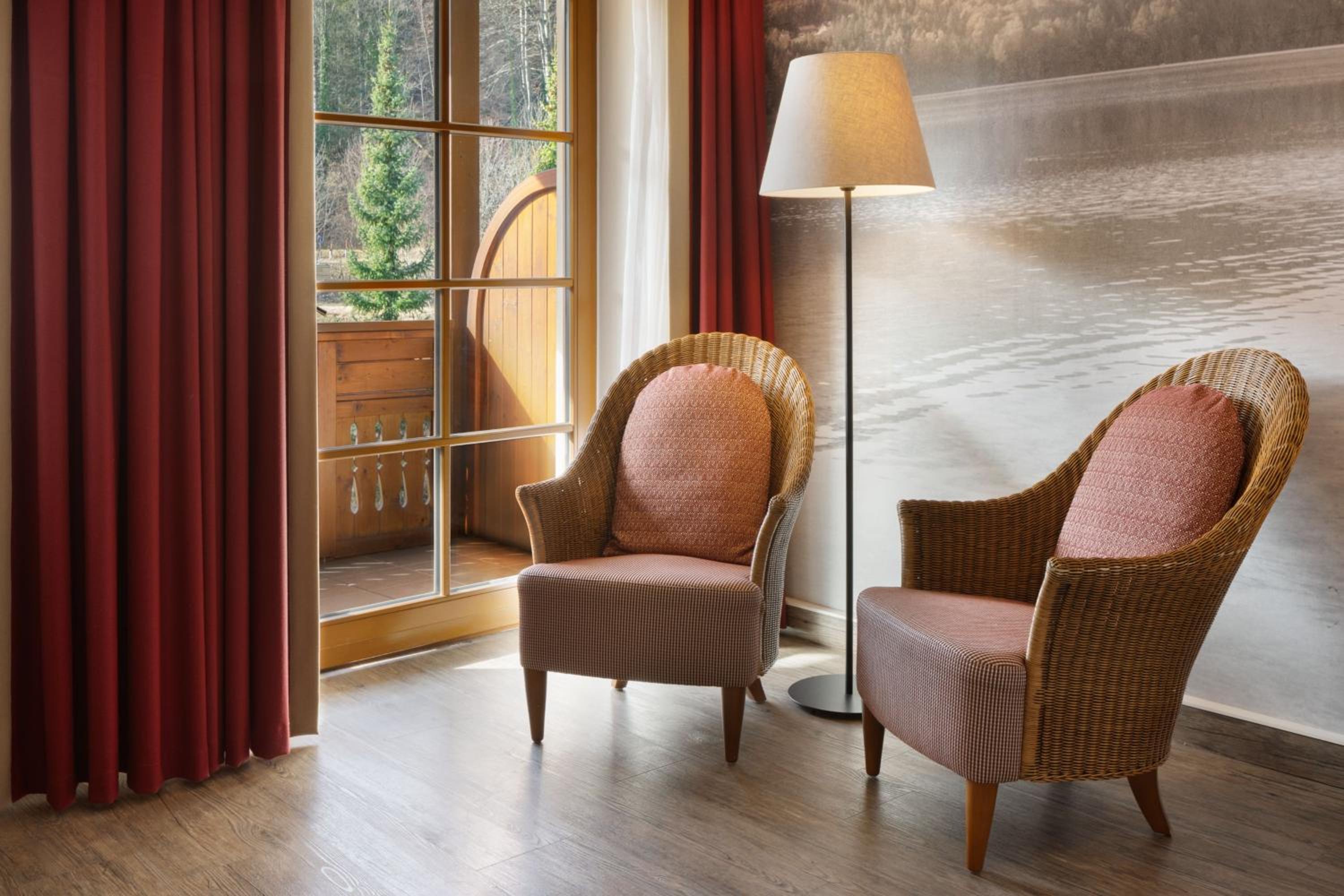 Classic Twin Room with Two Twin Beds - Photo 3