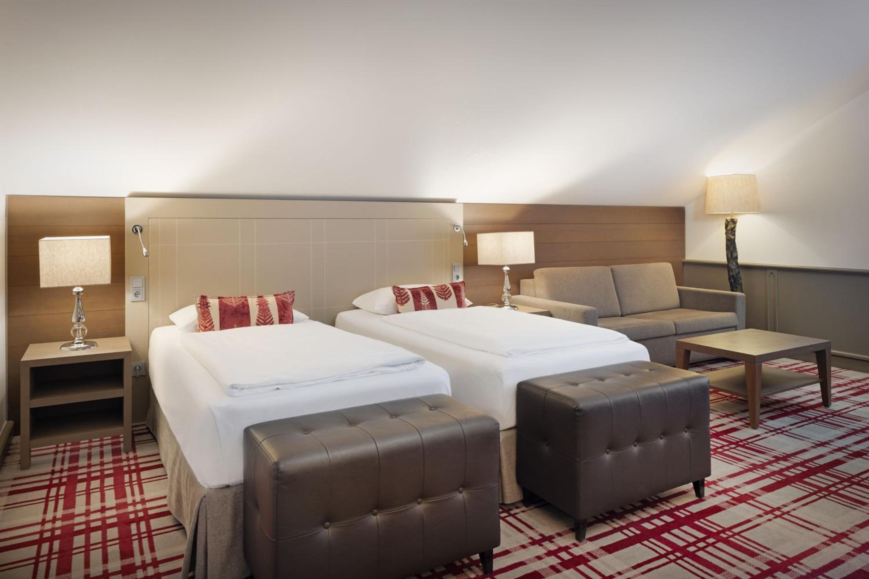 Comfort Twin Room with Two Twin Beds and Garden View - Photo 5