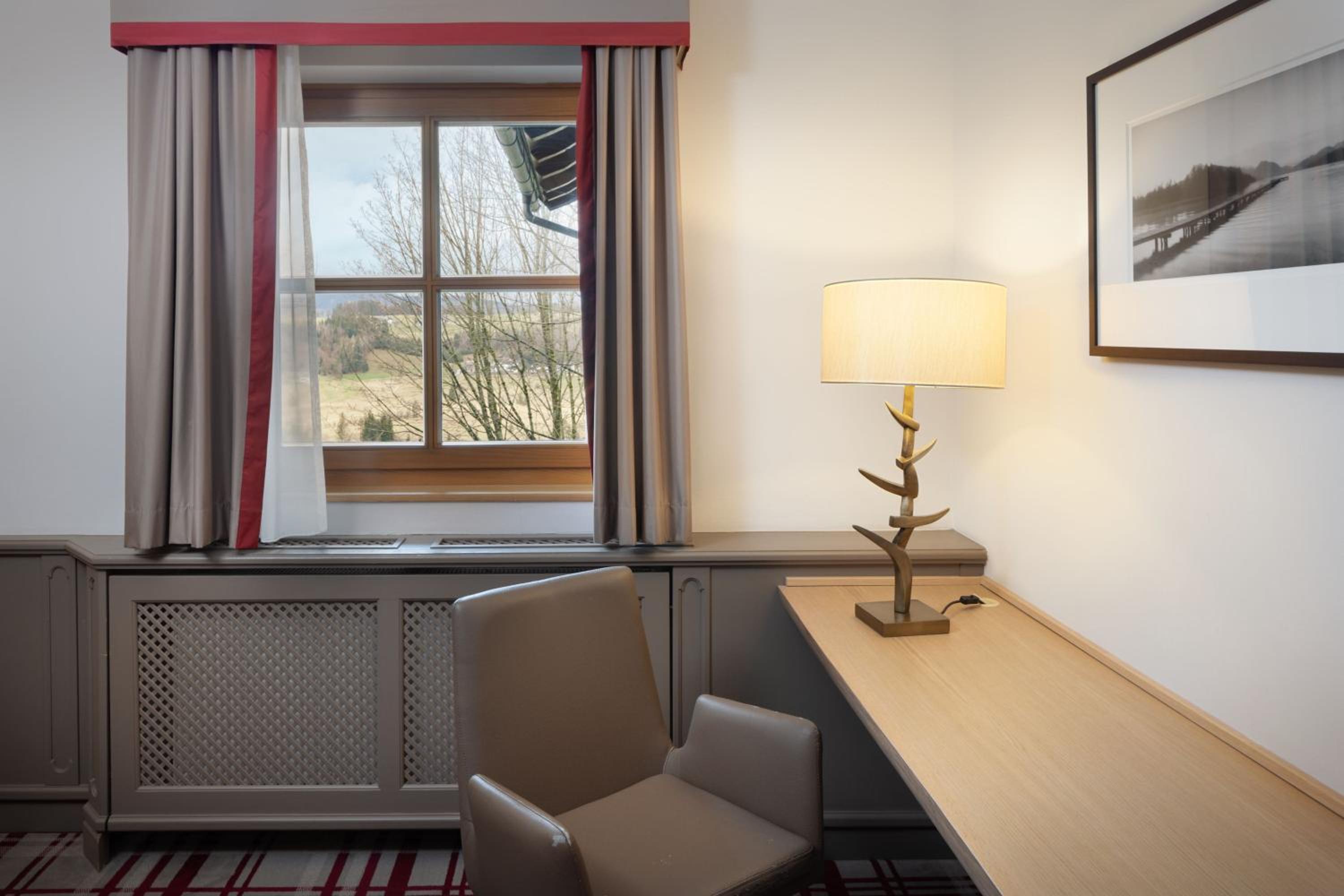 Comfort Twin Room with Two Twin Beds and Garden View - Photo 6