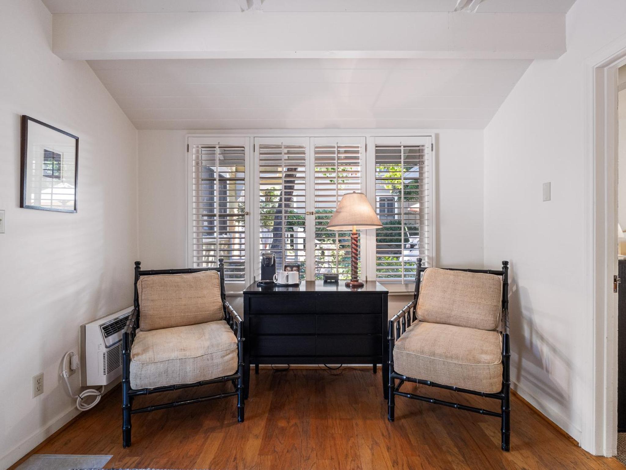 Queen Suite - Photo 4