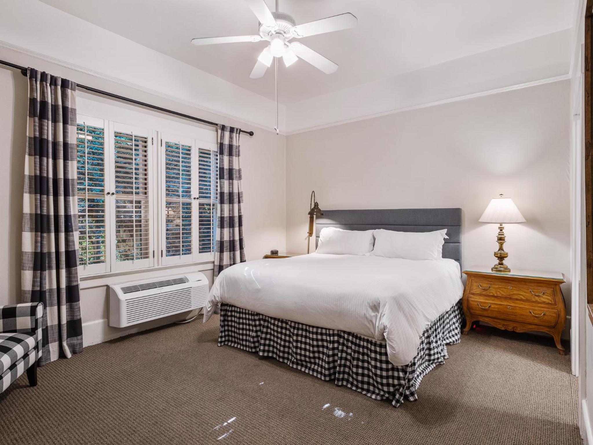 Double Room - Photo 5