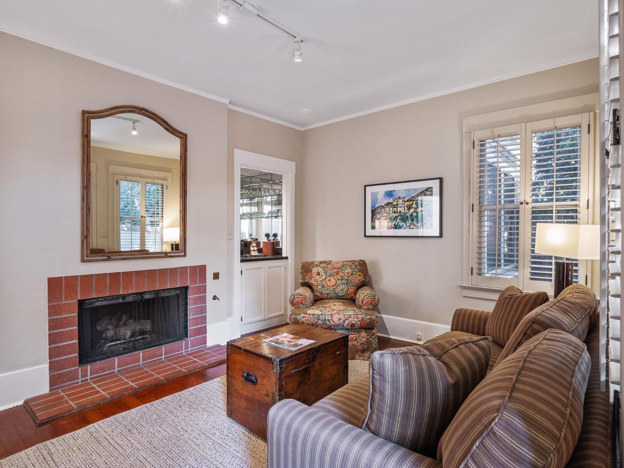 Master Suite with Spa Bath