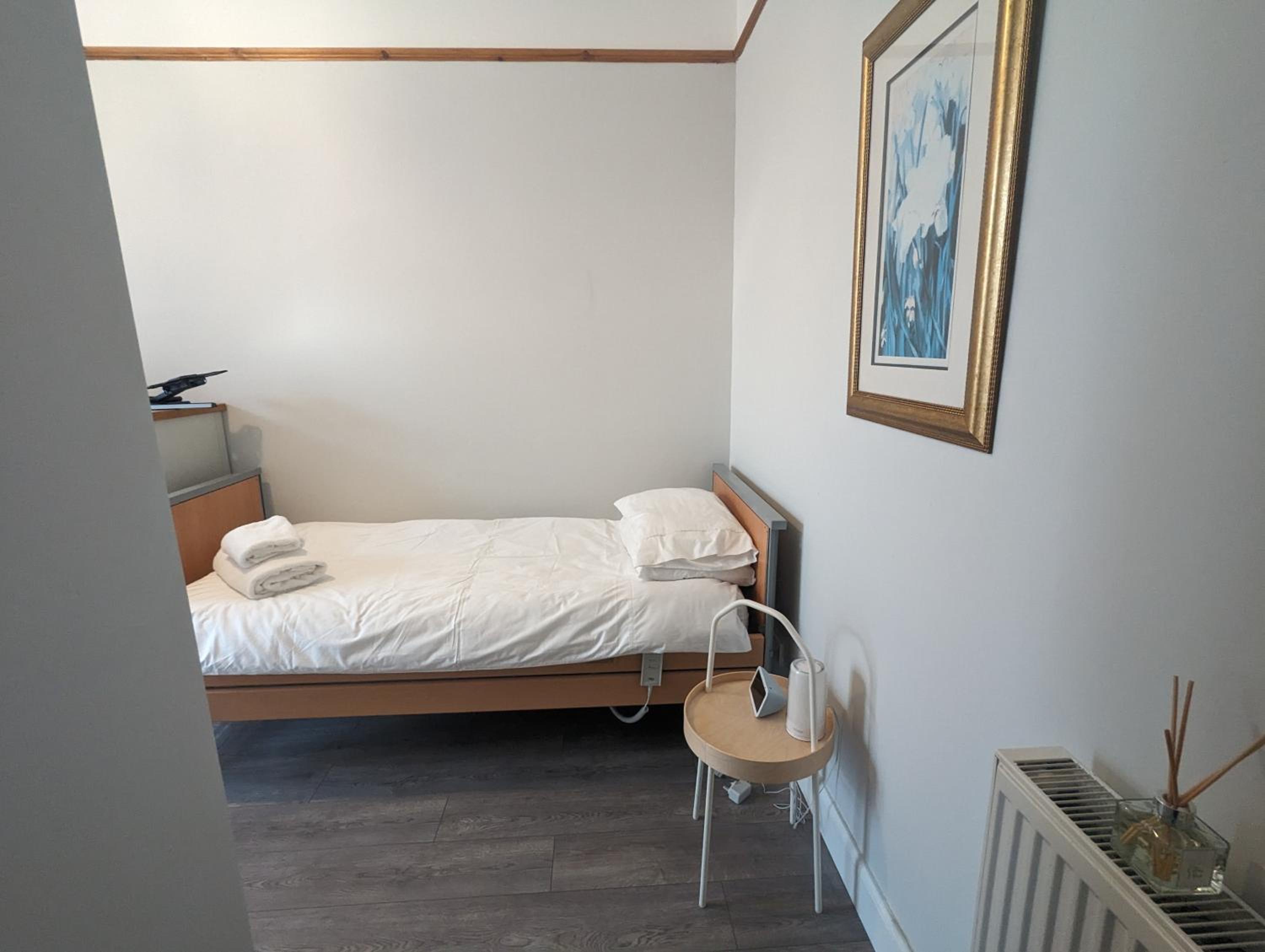 Single Room - Disability Access photo 2