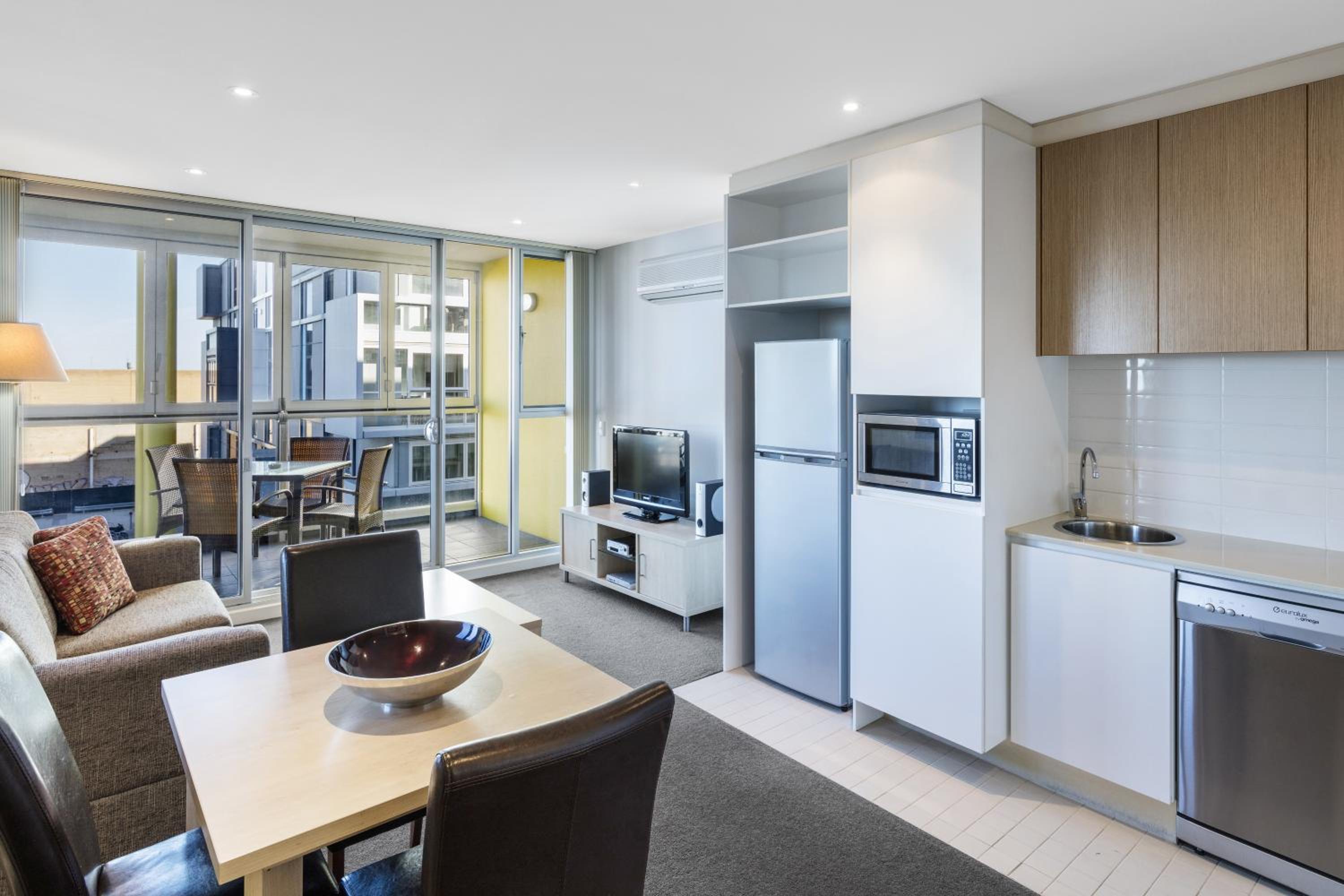 Two-Bedroom Apartment - Photo 5