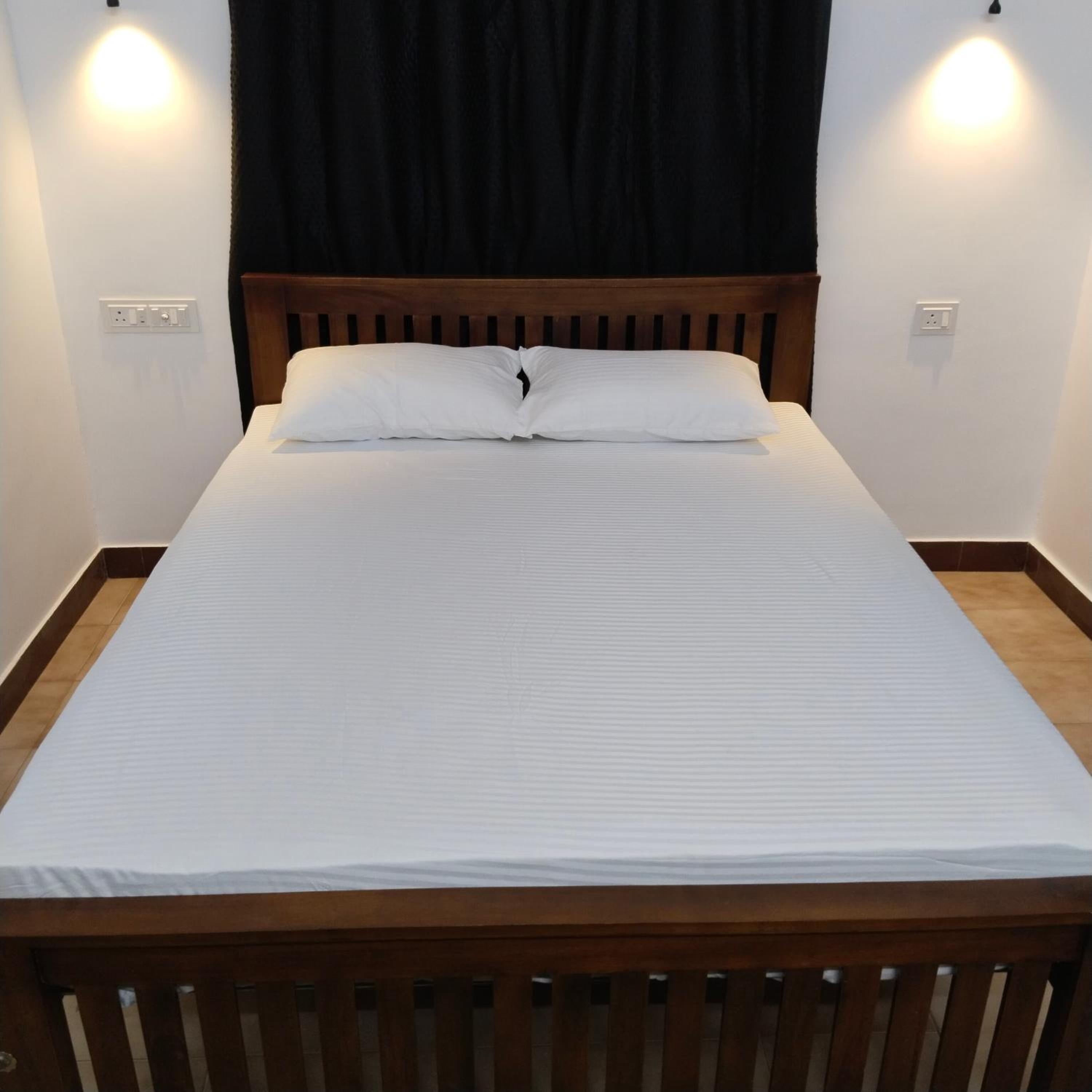 Budget Single Room photo 2