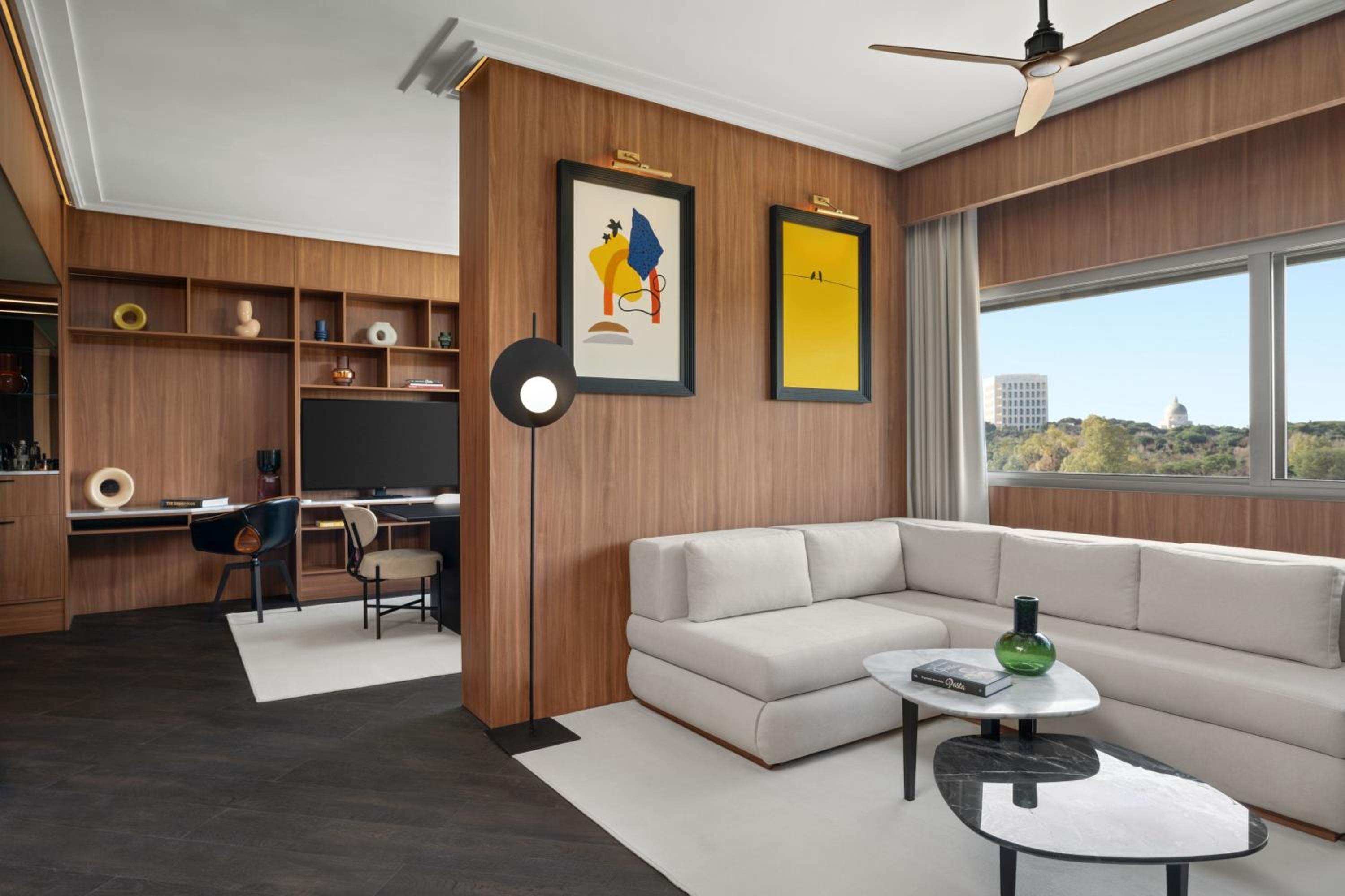 Executive FAB King Suite with Sofa Bed