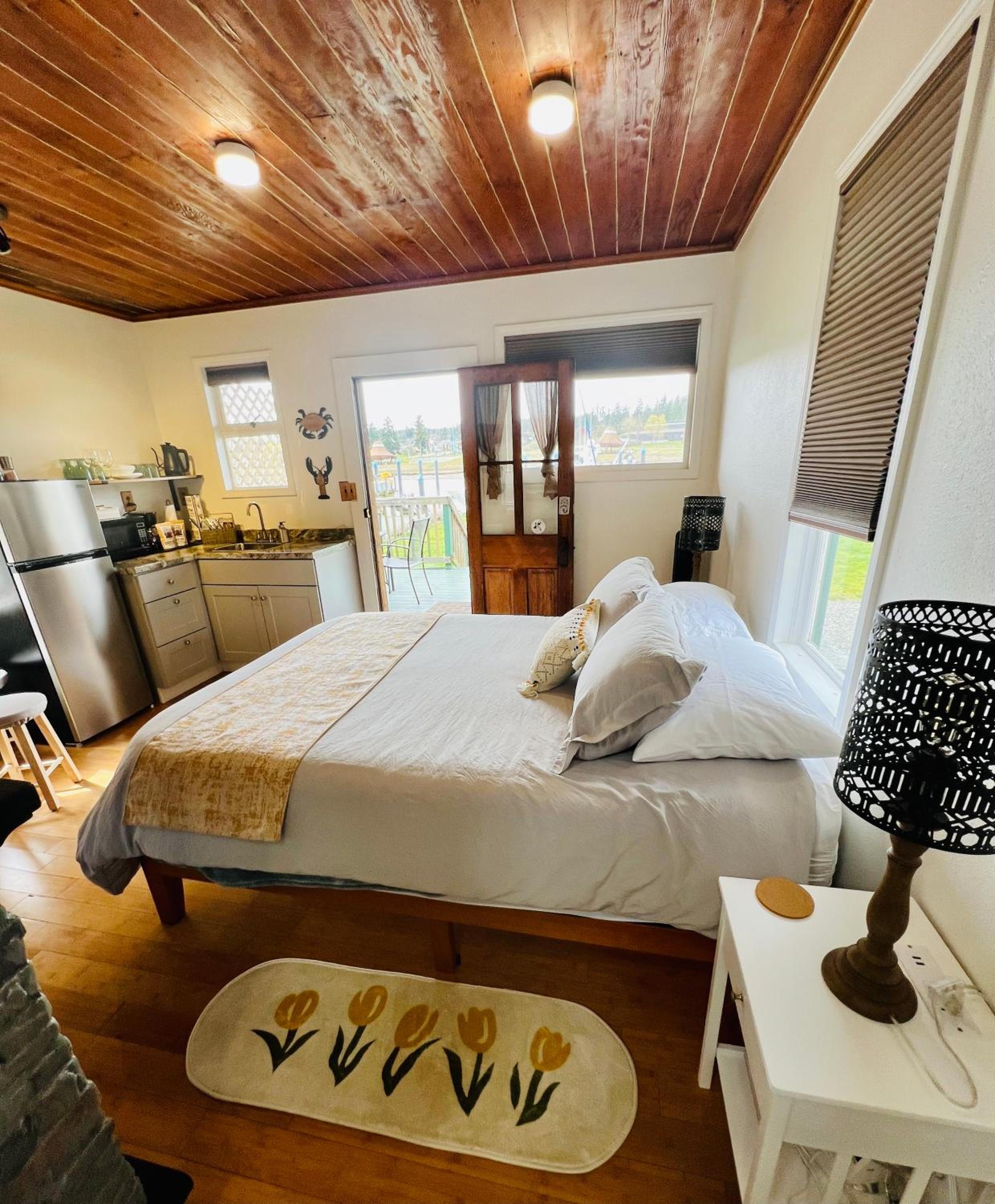 One-Bedroom House photo 2