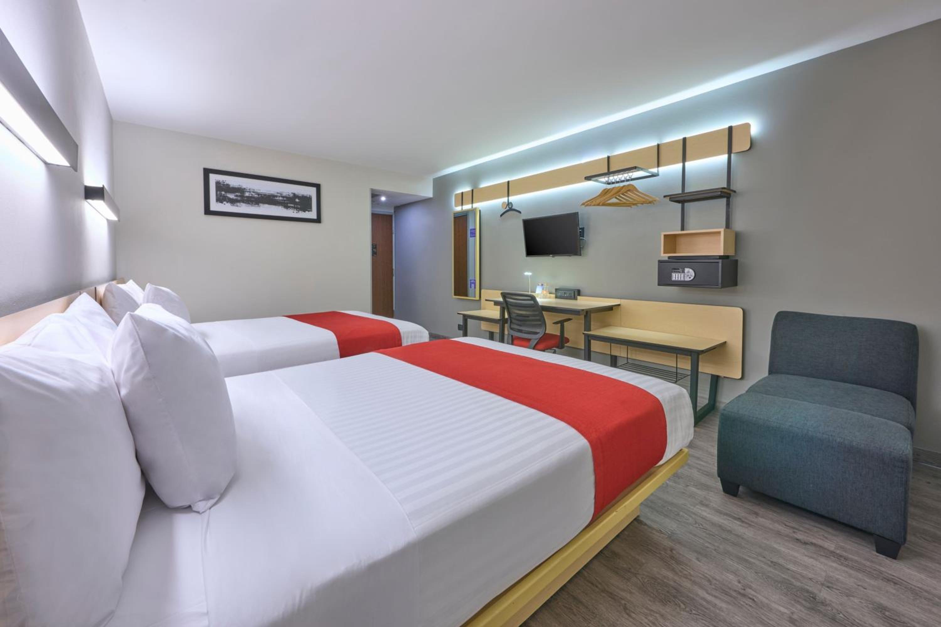 Queen Room with Two Queen Beds - Photo 1