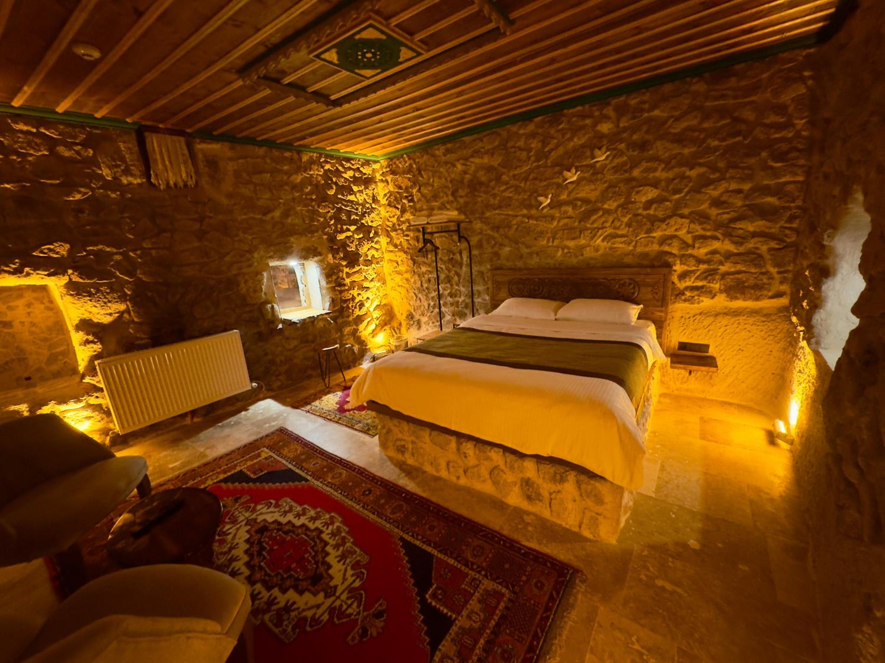 Deluxe Double Room - Photo 1