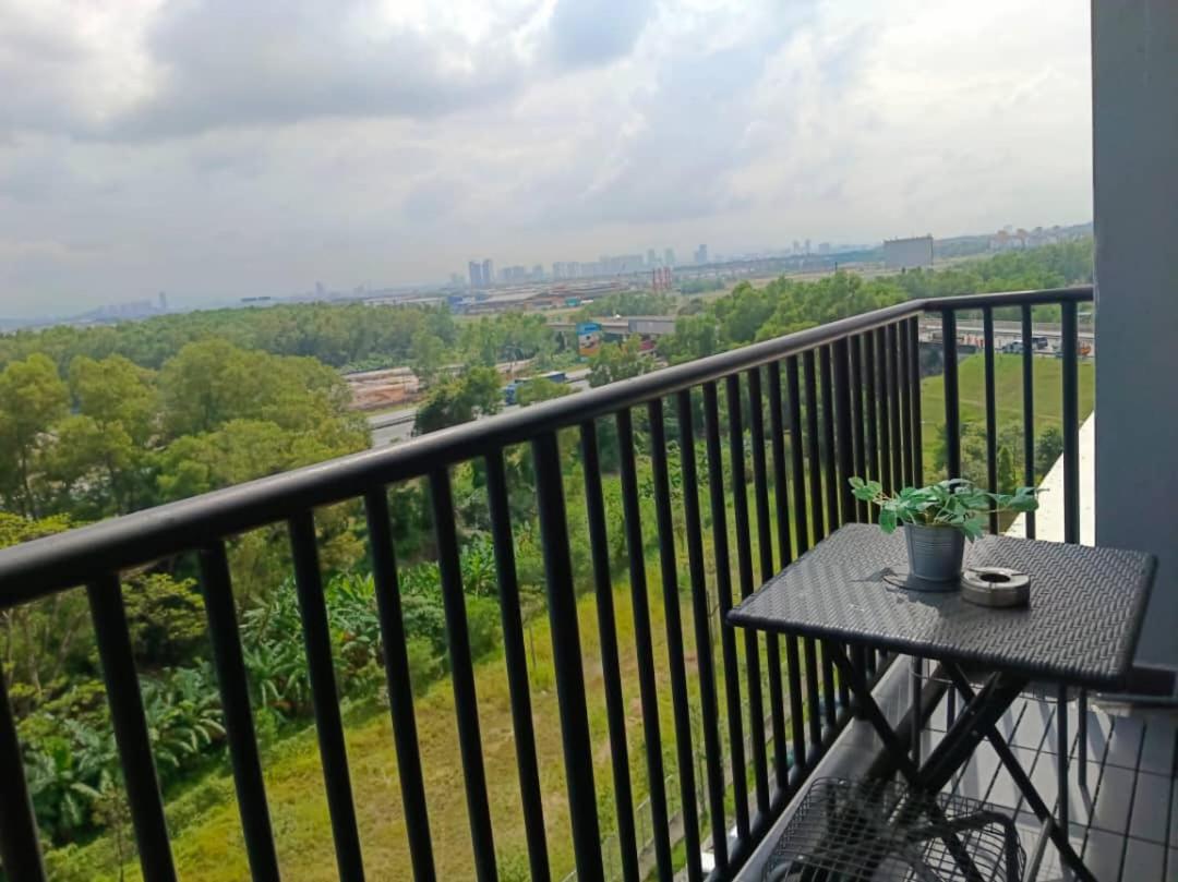 Apartment With Balcony photo 2