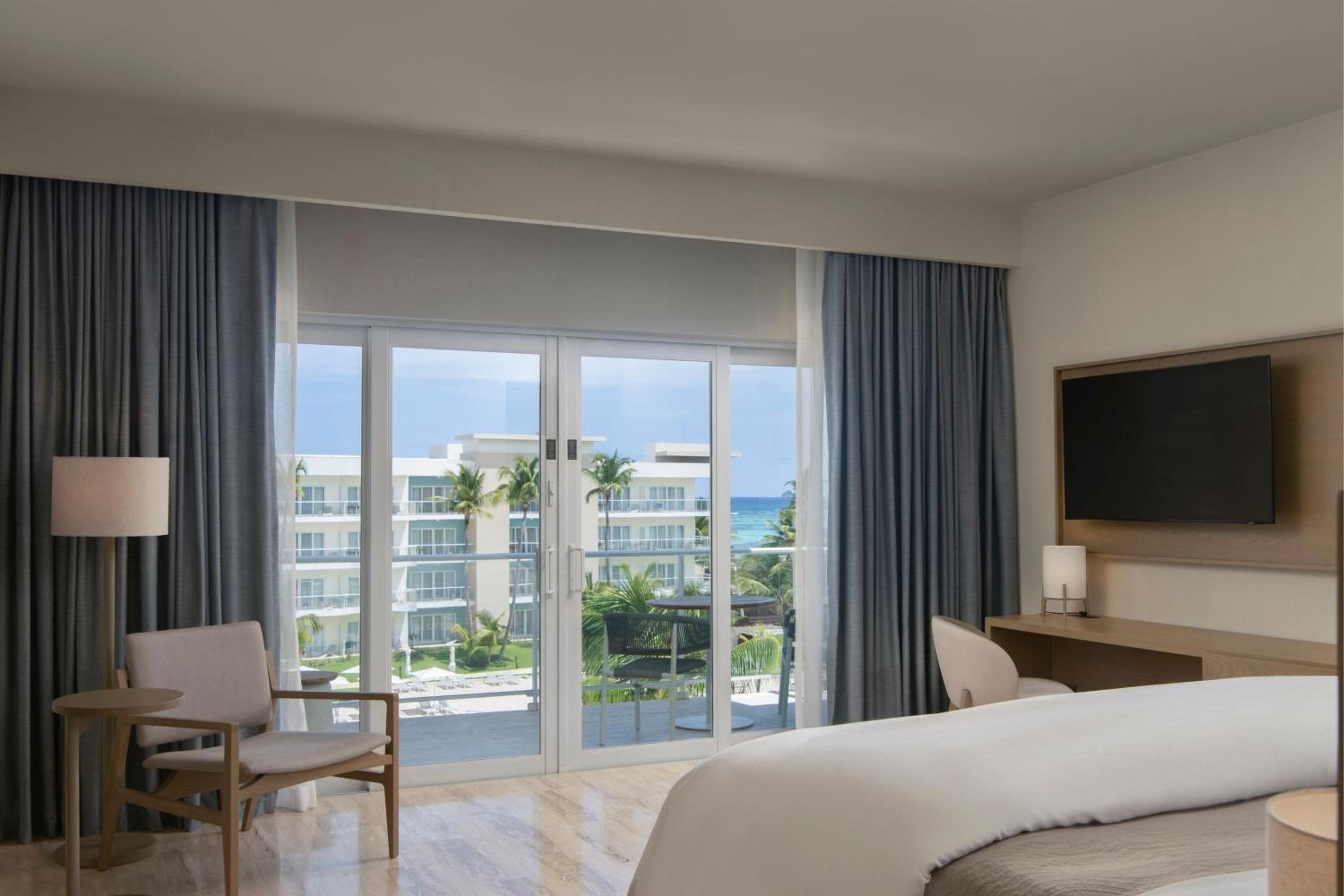 Premium, Guest room, 1 King, Ocean view