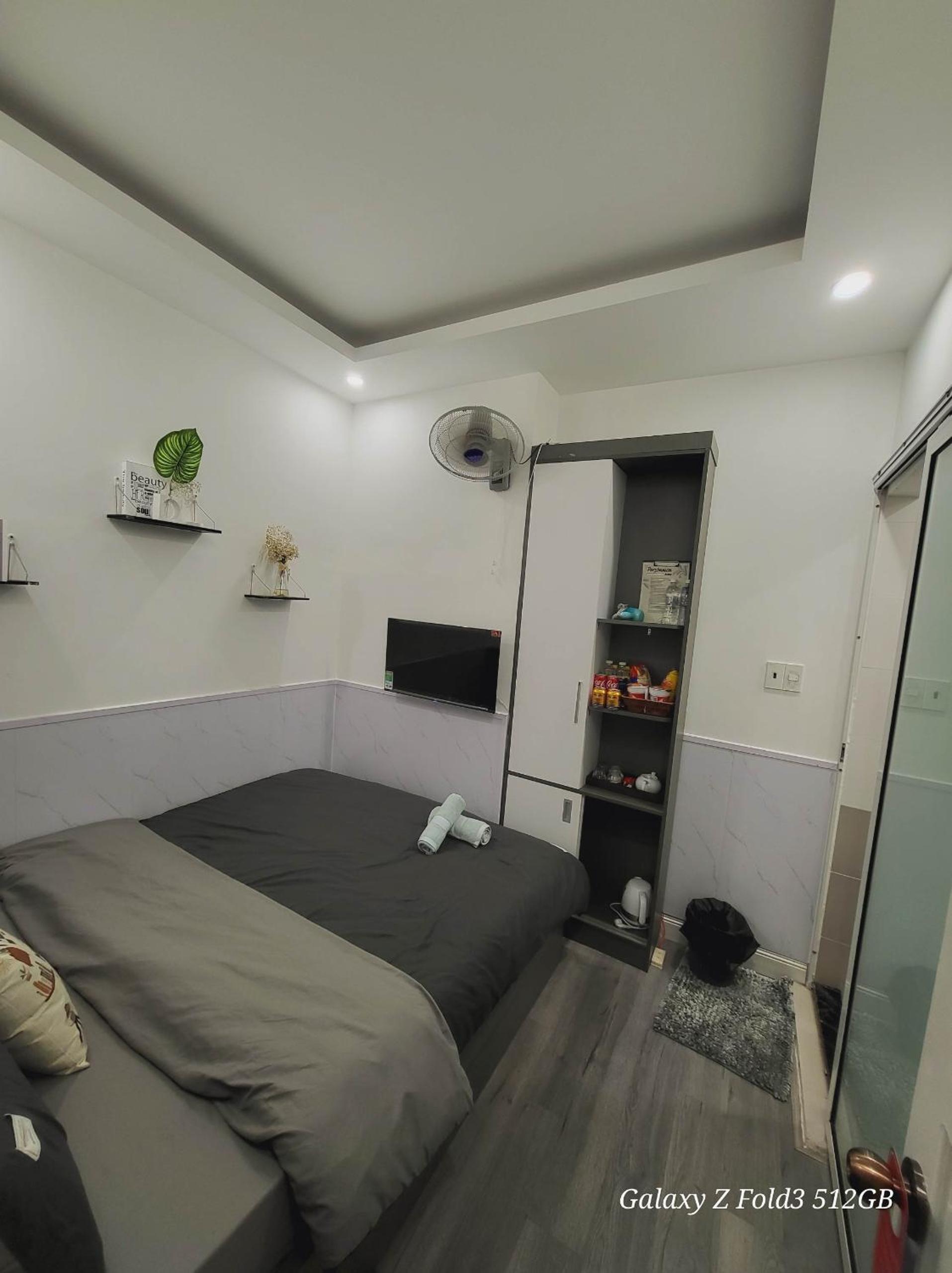 Standard King Room