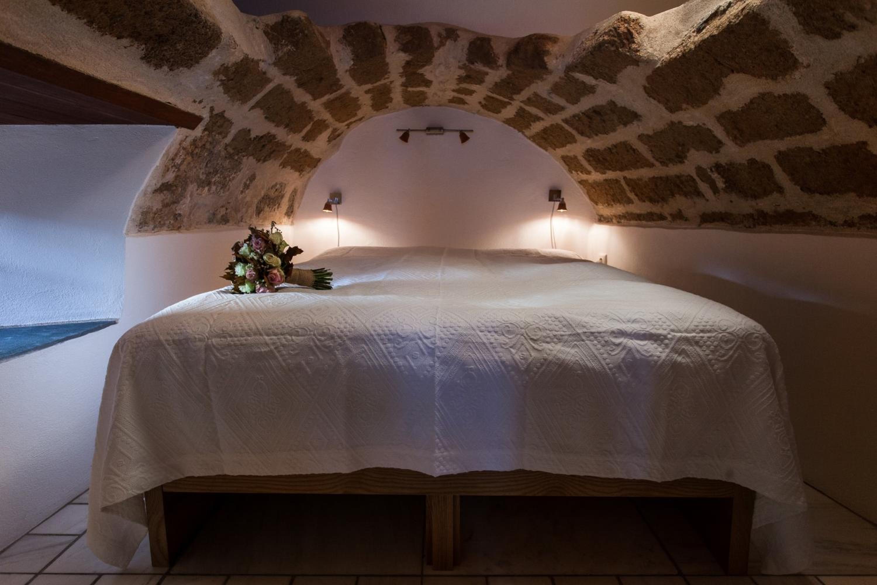 Apartment with Garden View