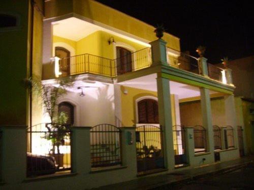 Apartment With Balcony photo 2