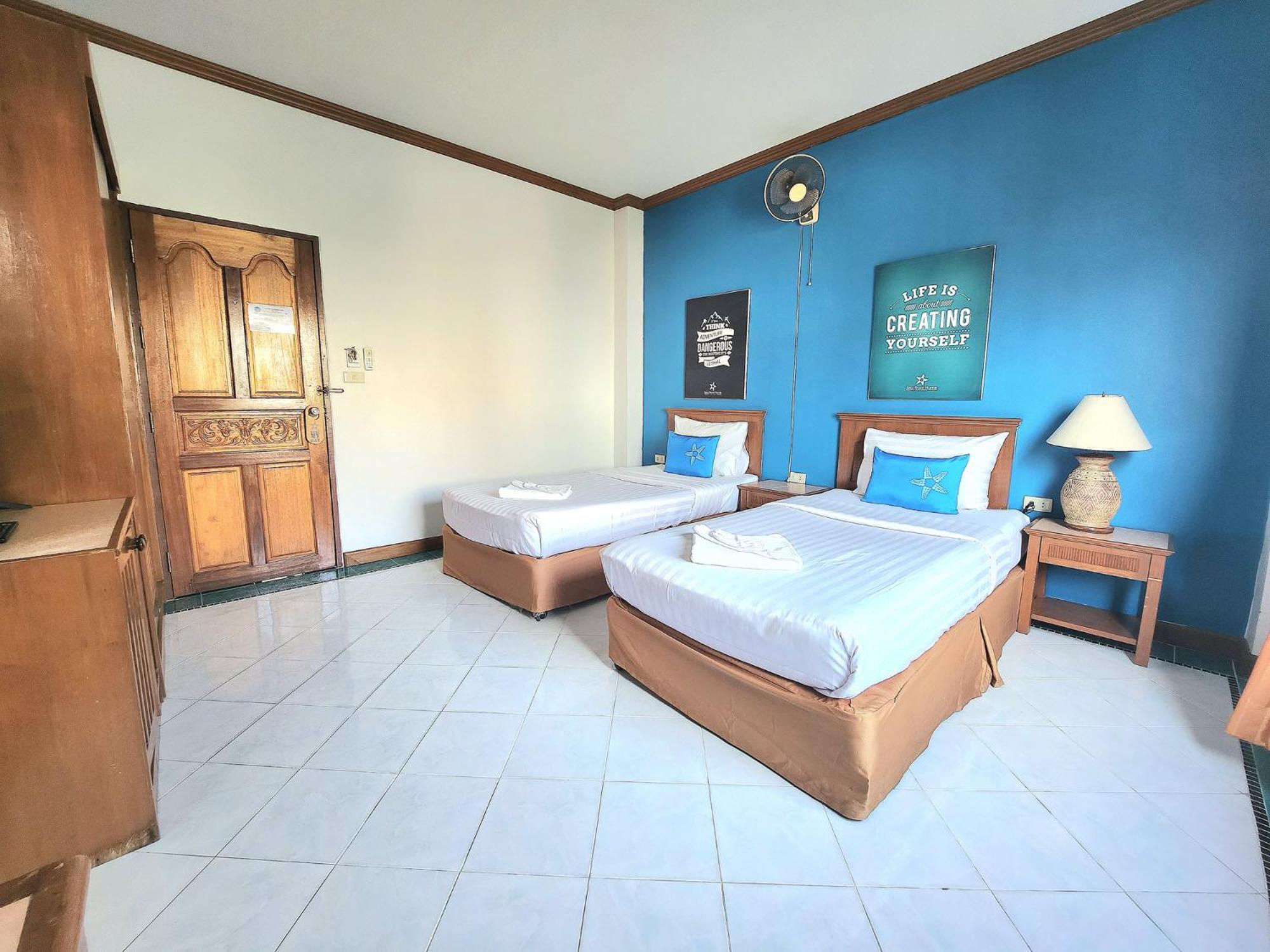 Superior Twin Room - Photo 7