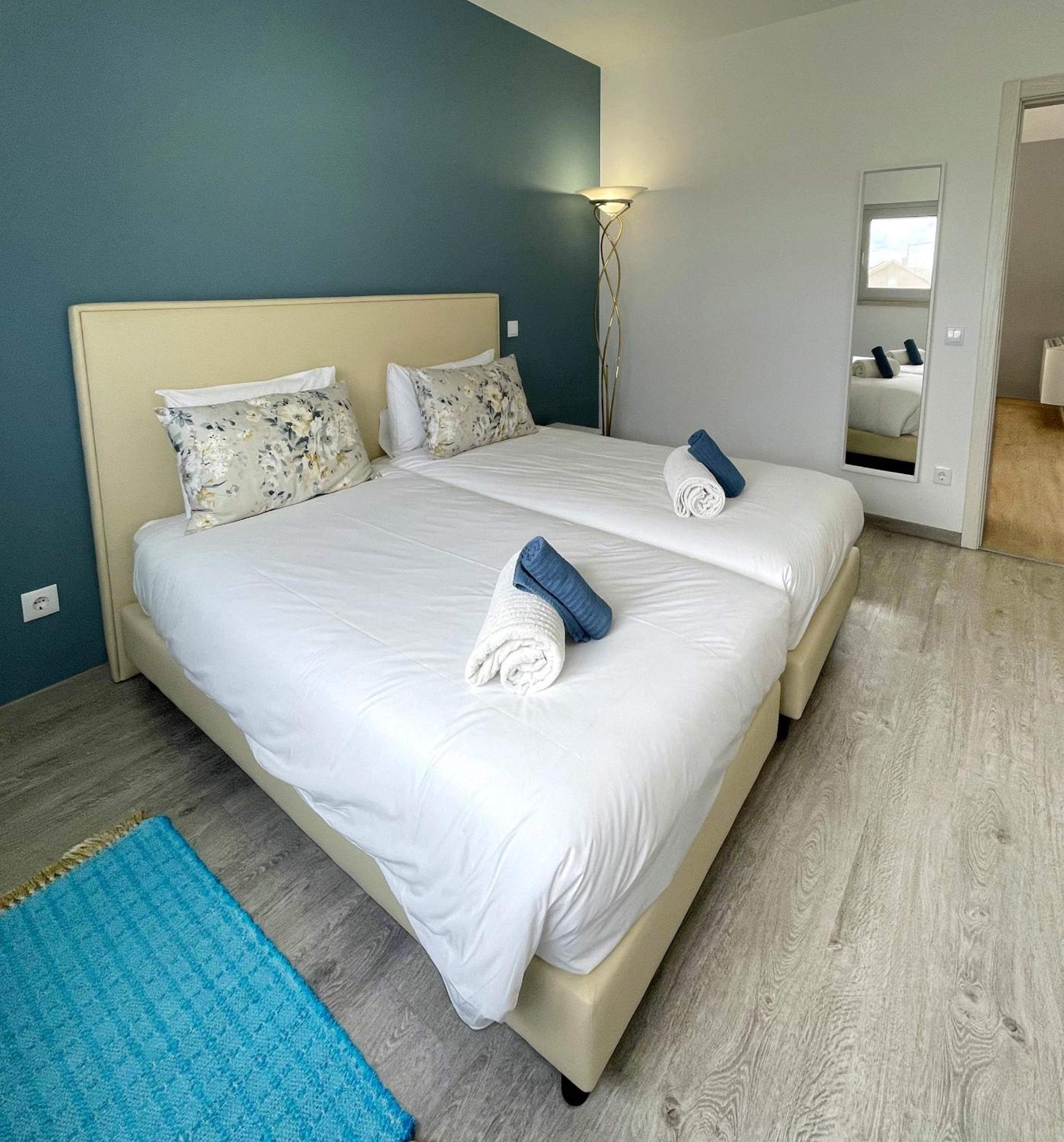 Two-Bedroom Apartment - Photo 12