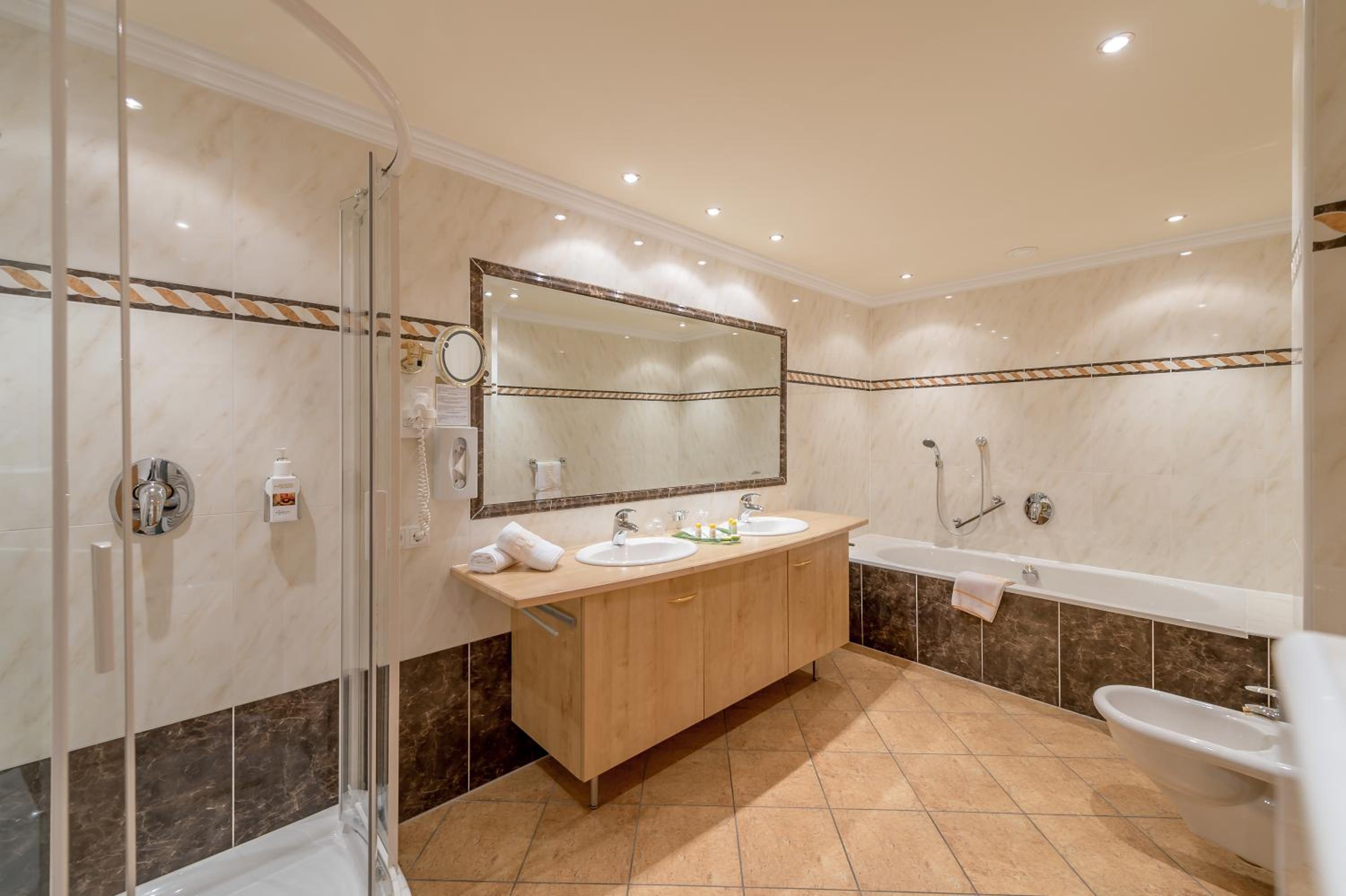 Superior Junior Suite - Photo 5