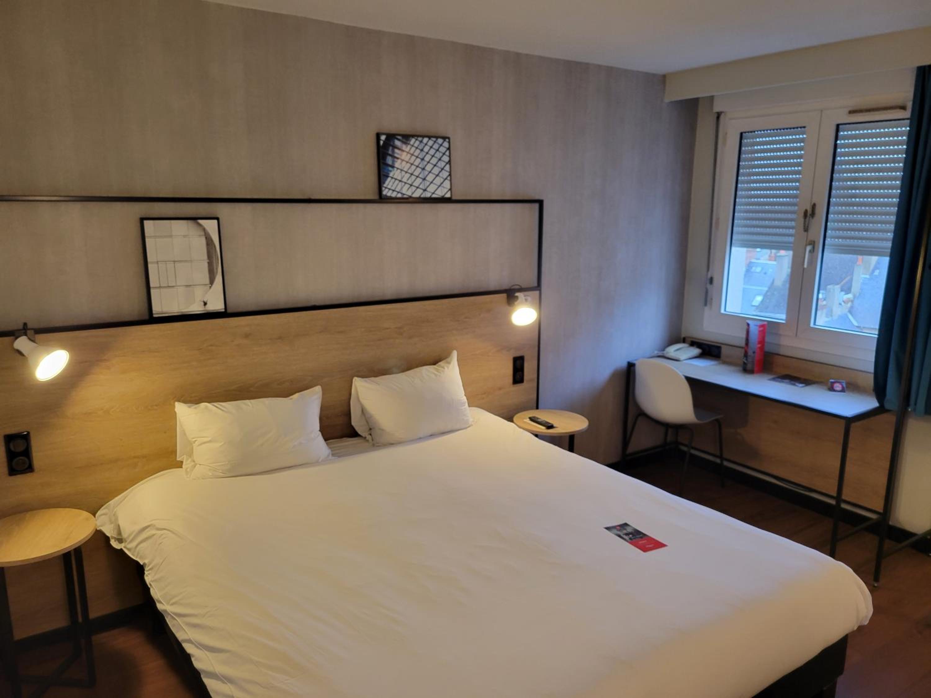 Standard Double Room - Photo 5