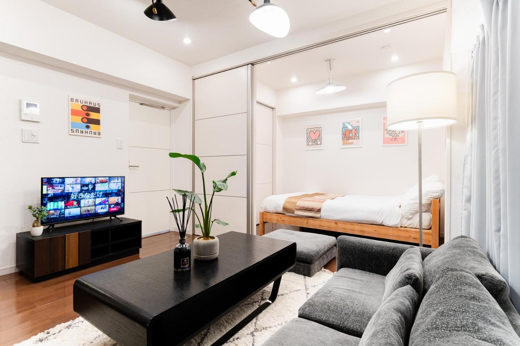 One-Bedroom Apartment photo 3