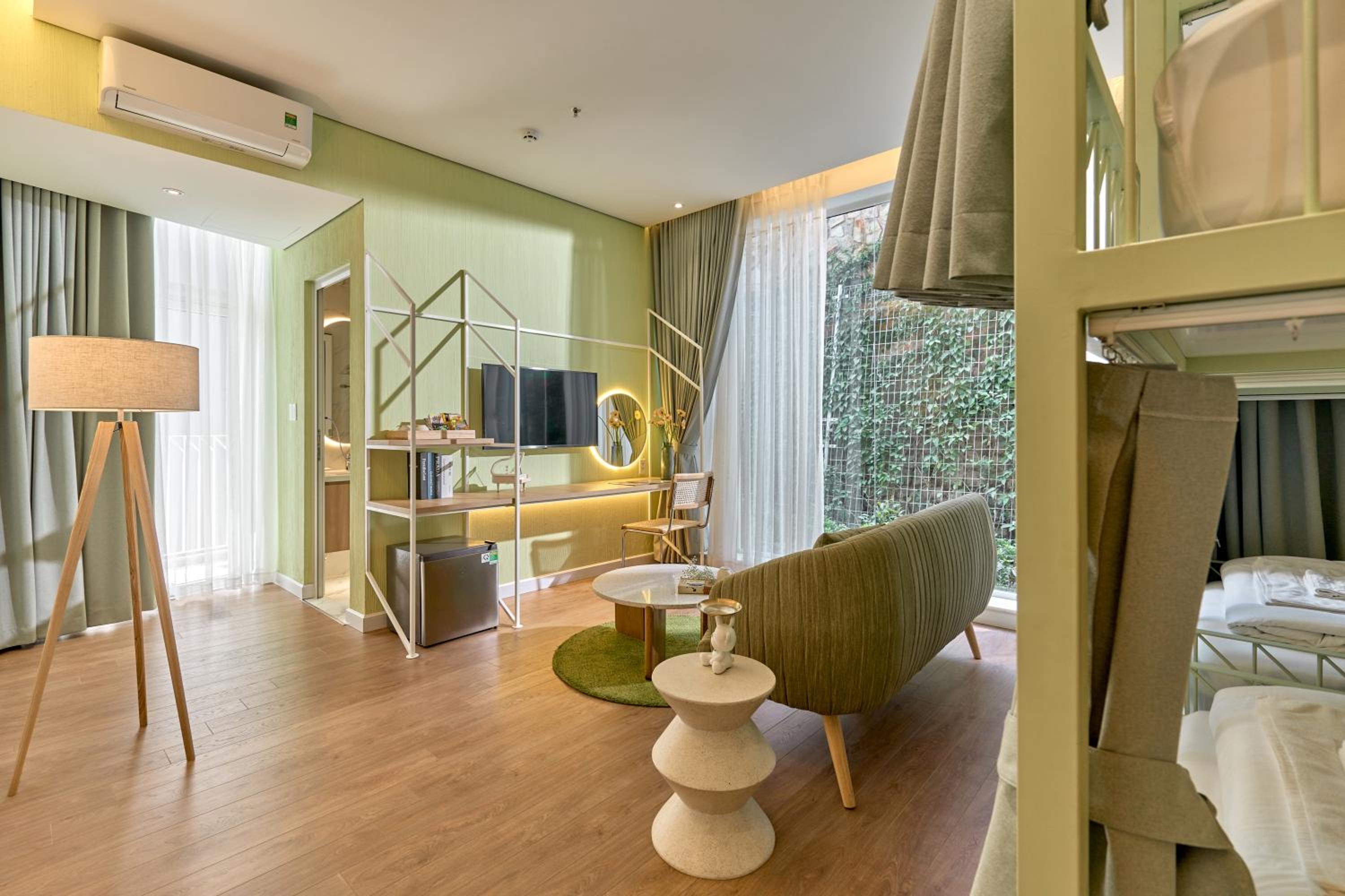 4-Bed Mixed Dormitory Room photo 1