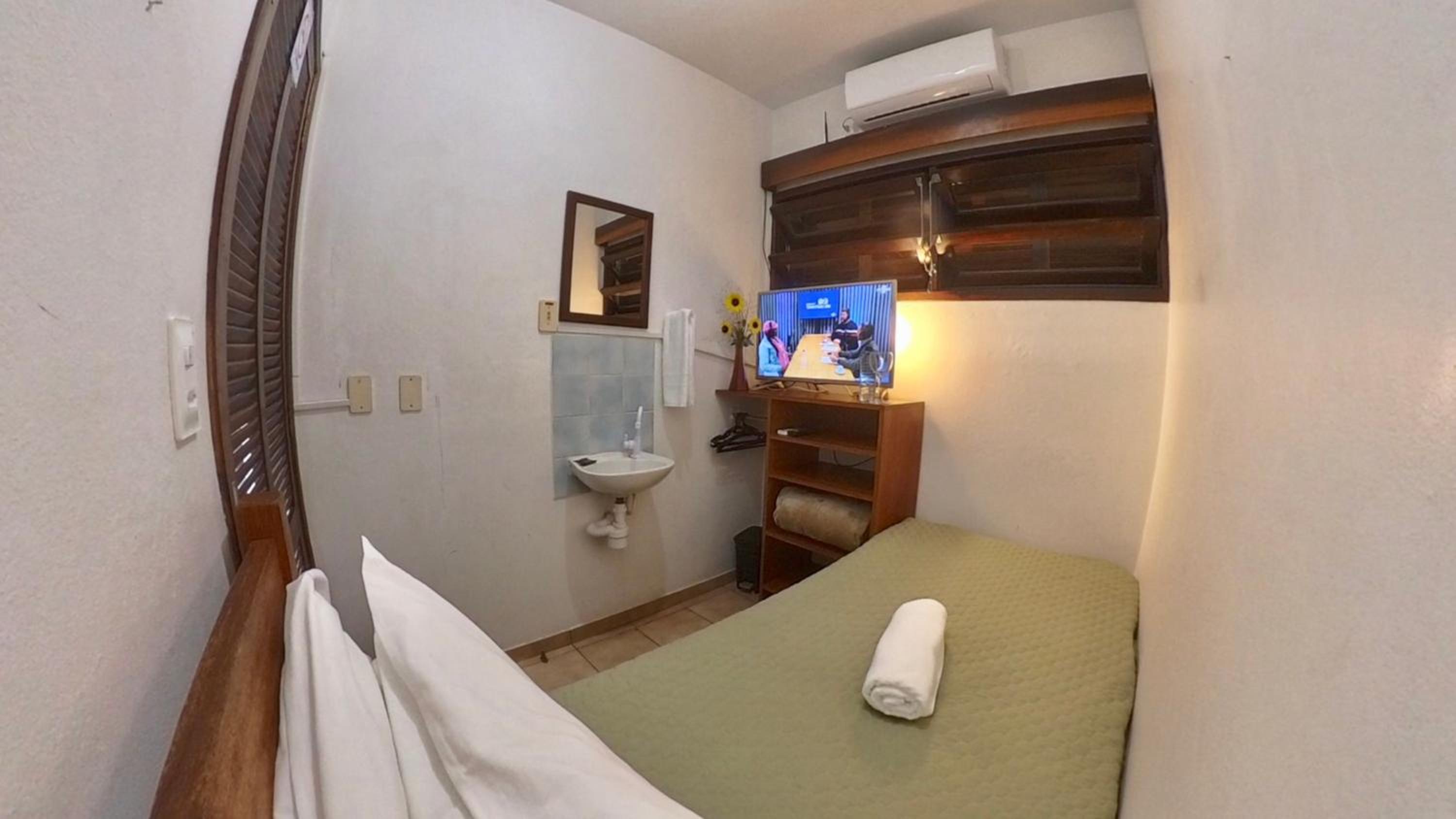 Economy Single Room