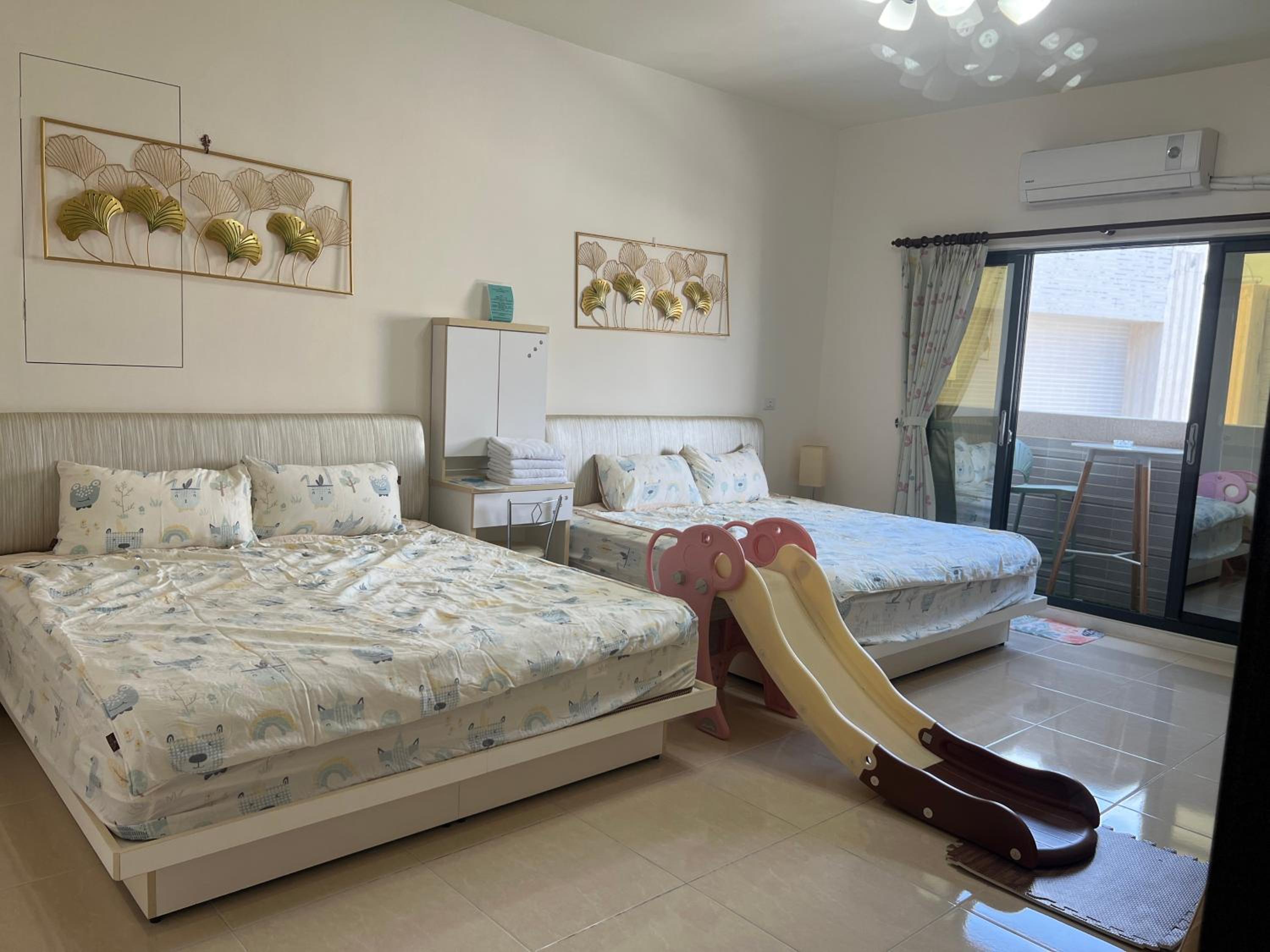 Executive Queen Room with Two Queen Beds photo 1