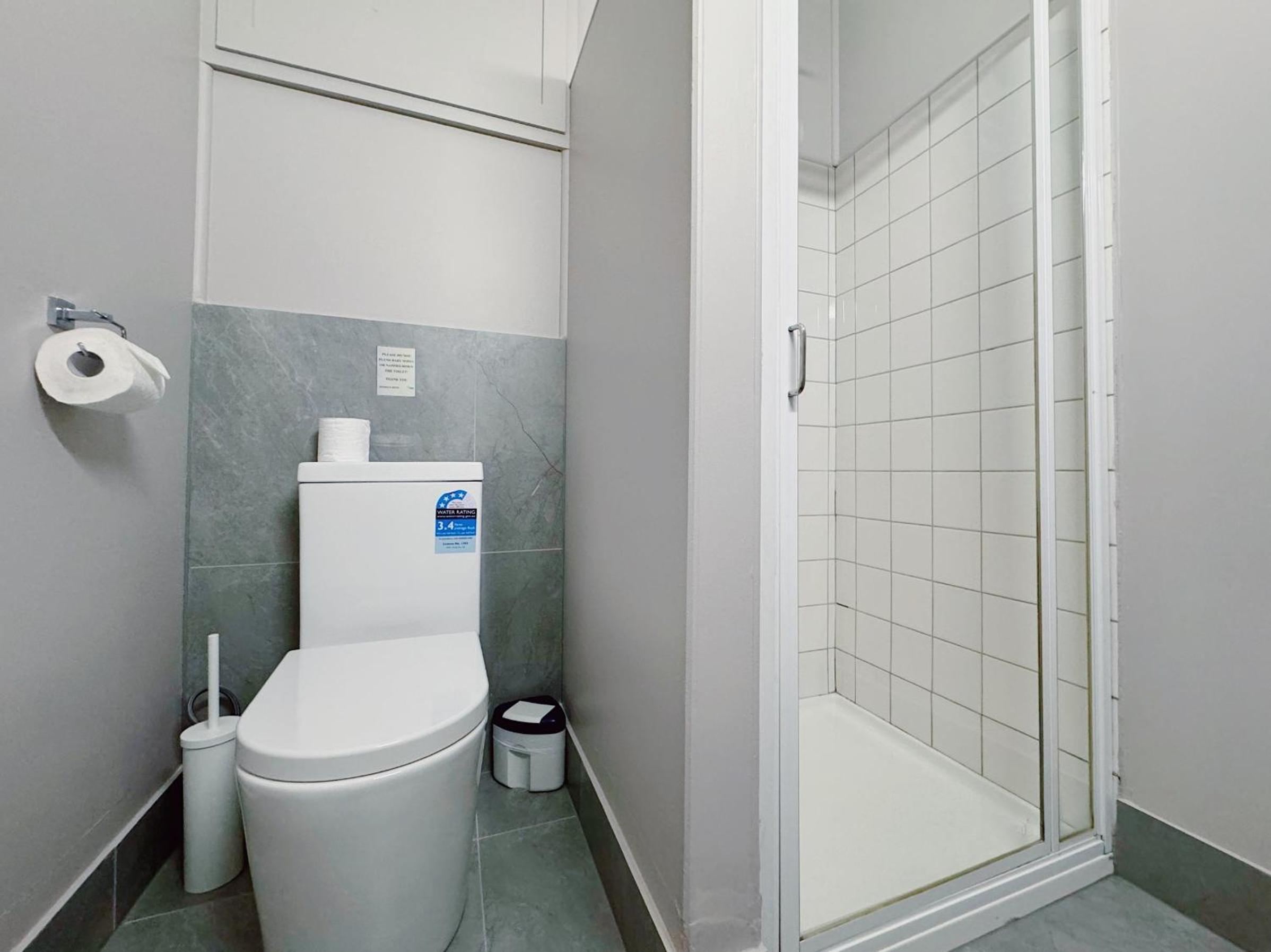 Budget Double or Twin Room photo 3