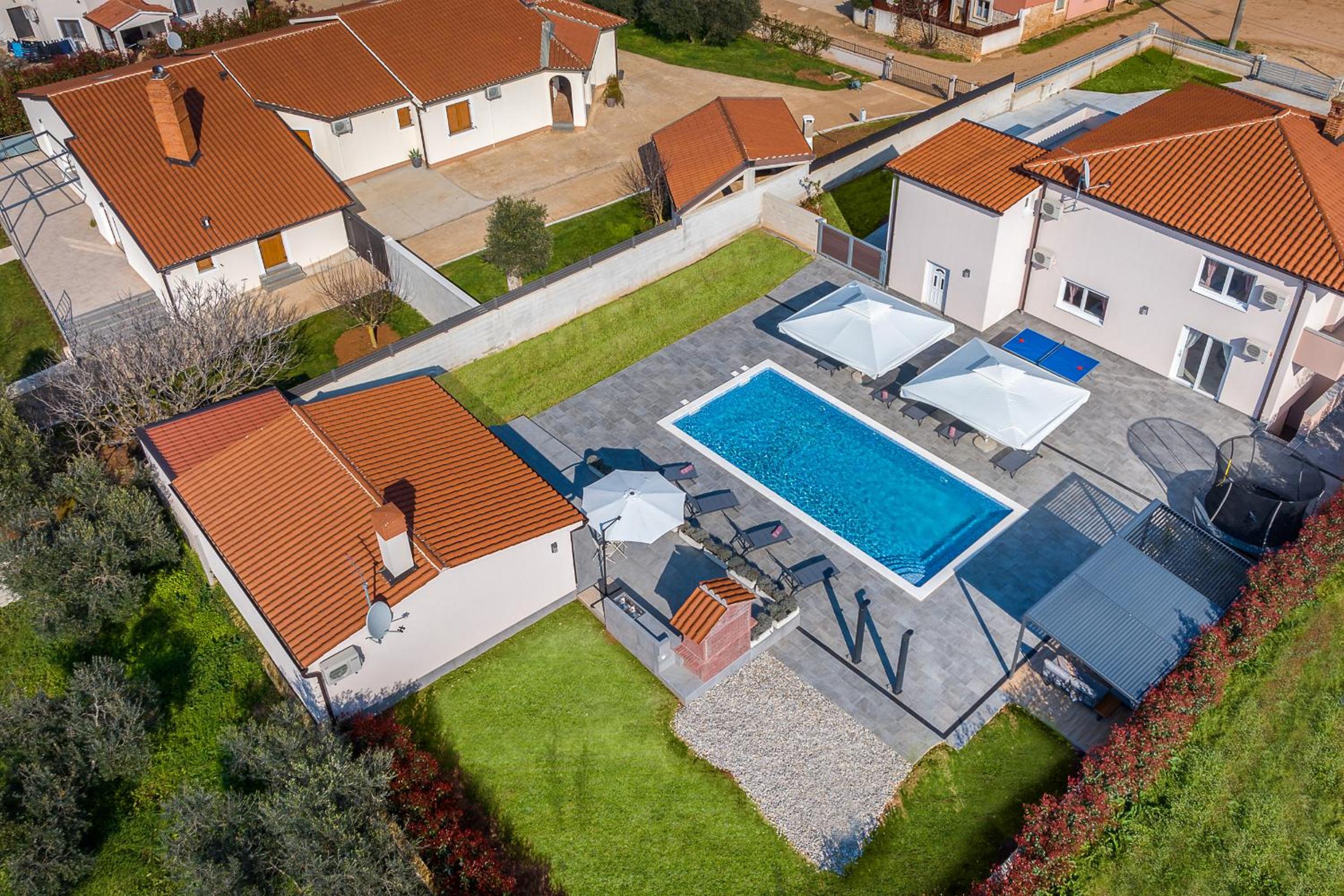 Villa with Private Pool photo 2