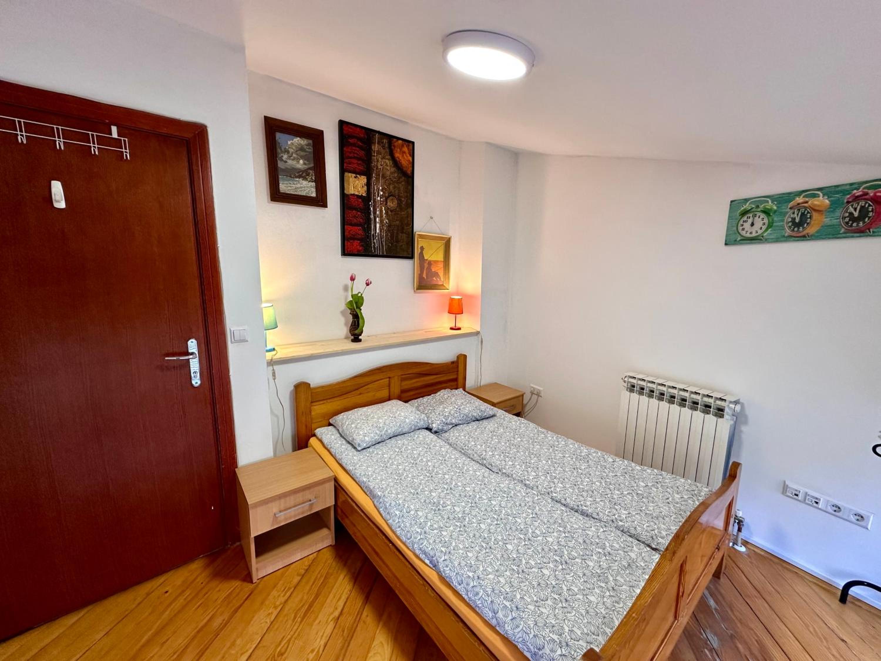 Standard Double Room with Shared Bathroom photo 3