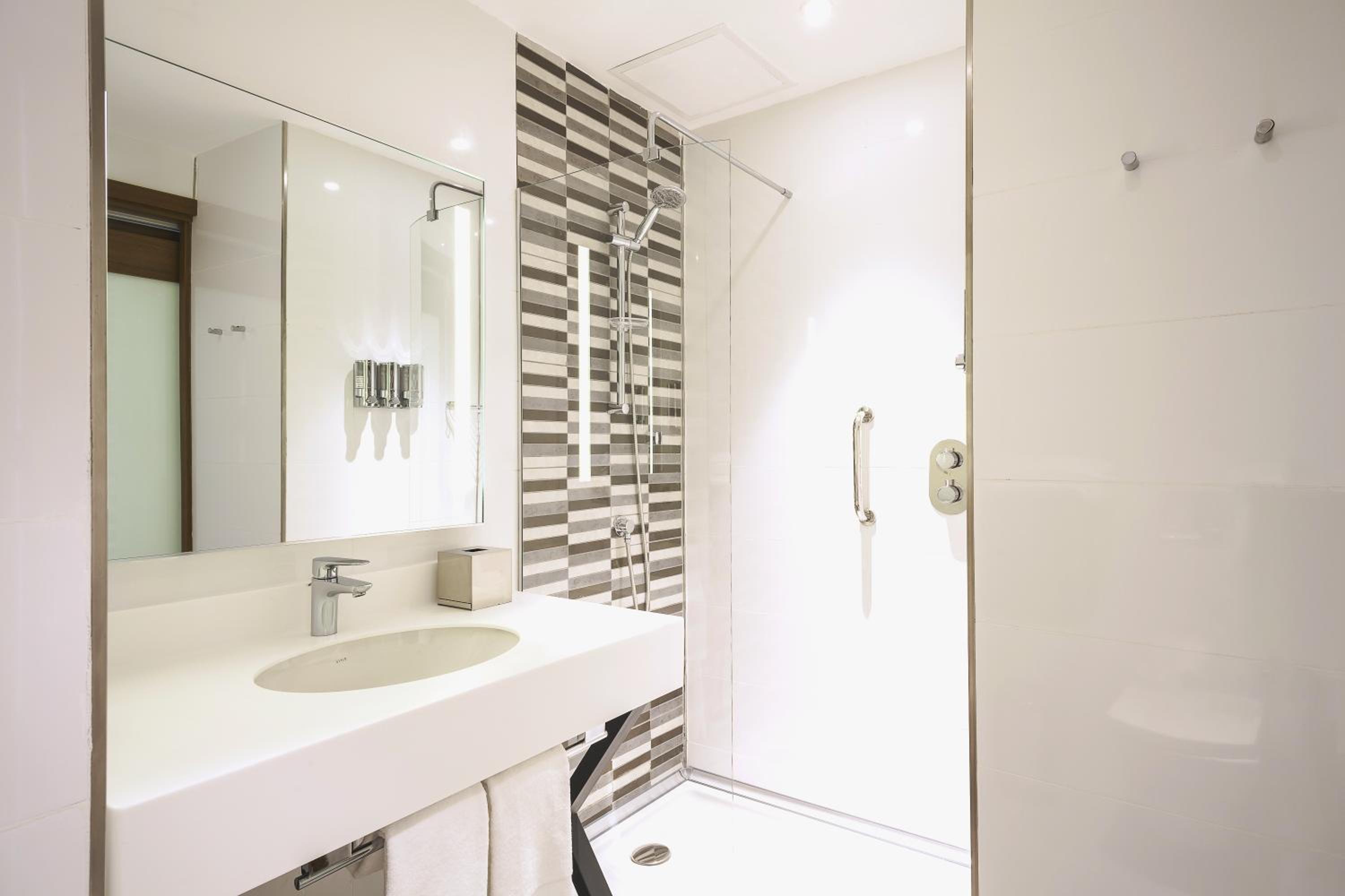 Twin Room - Non-Smoking