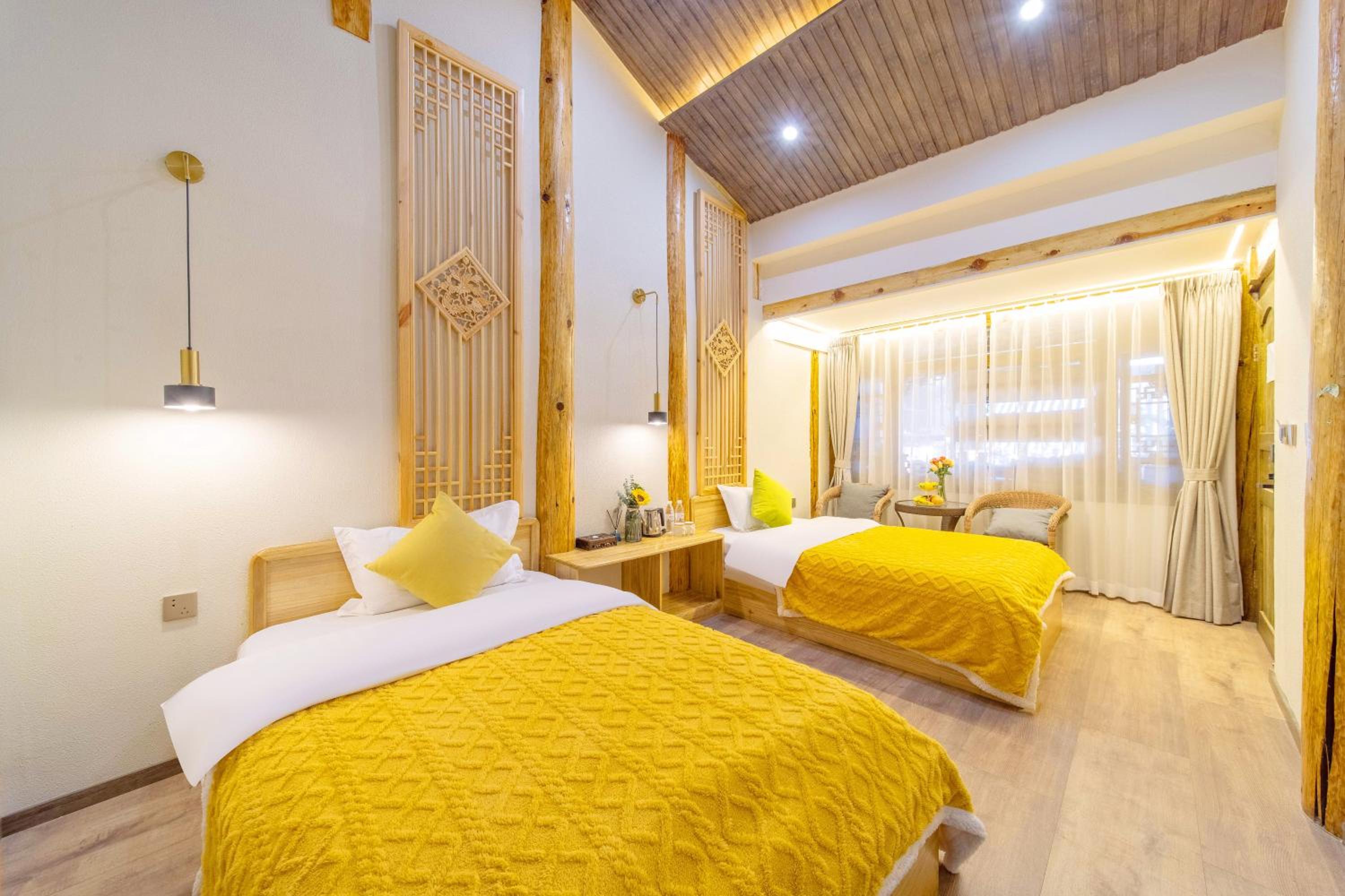 Large Twin Room photo 1