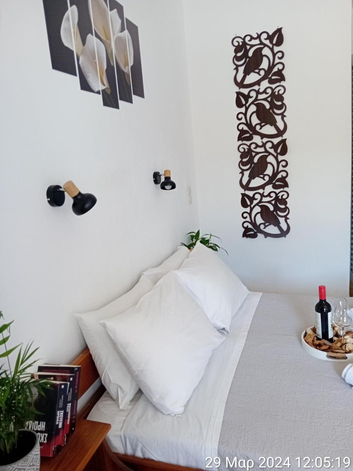 Classic Double Room with Sea View - Photo 35