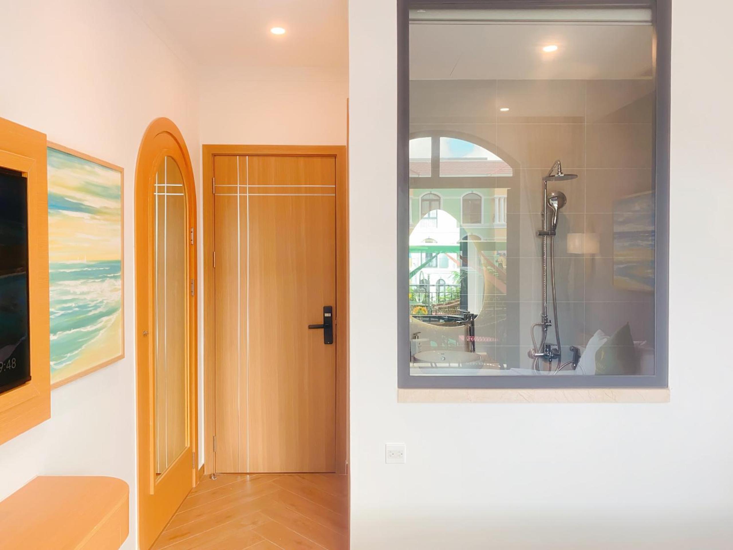 Standard Double Room - Photo 9