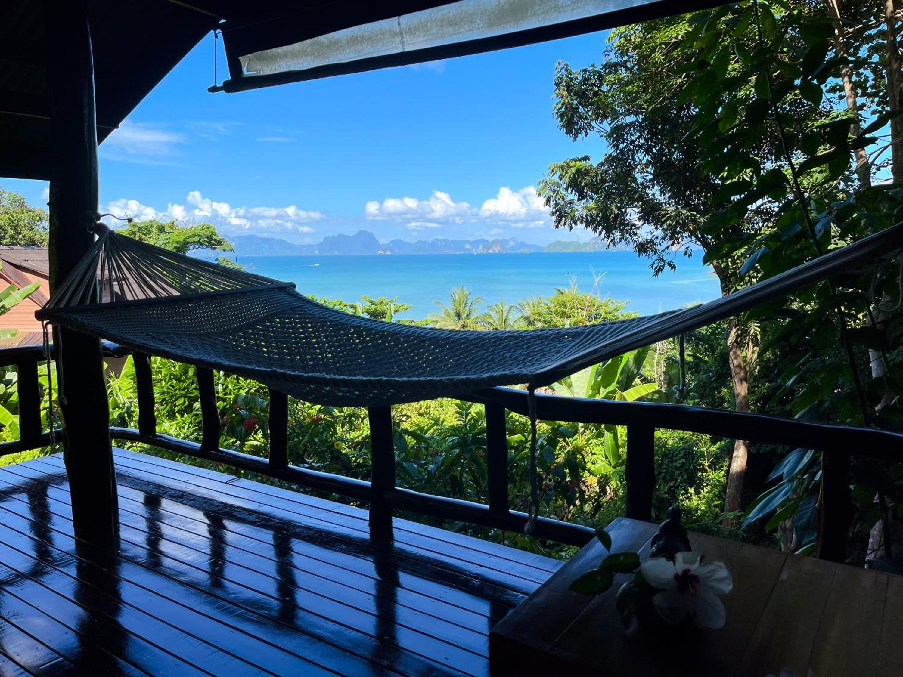 Double Room with Balcony and Sea View - Photo 8