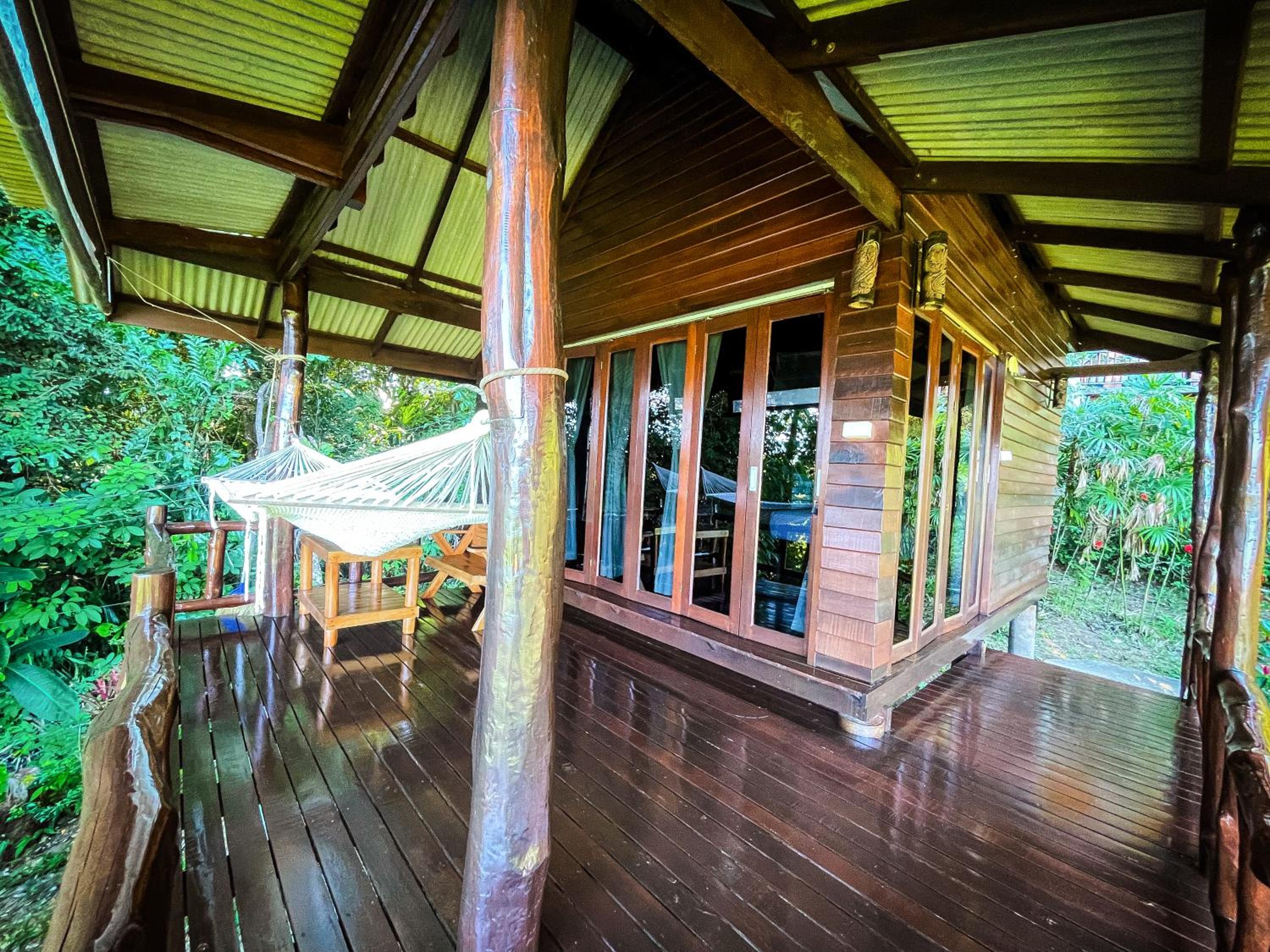 Double Room with Balcony and Sea View - Photo 2