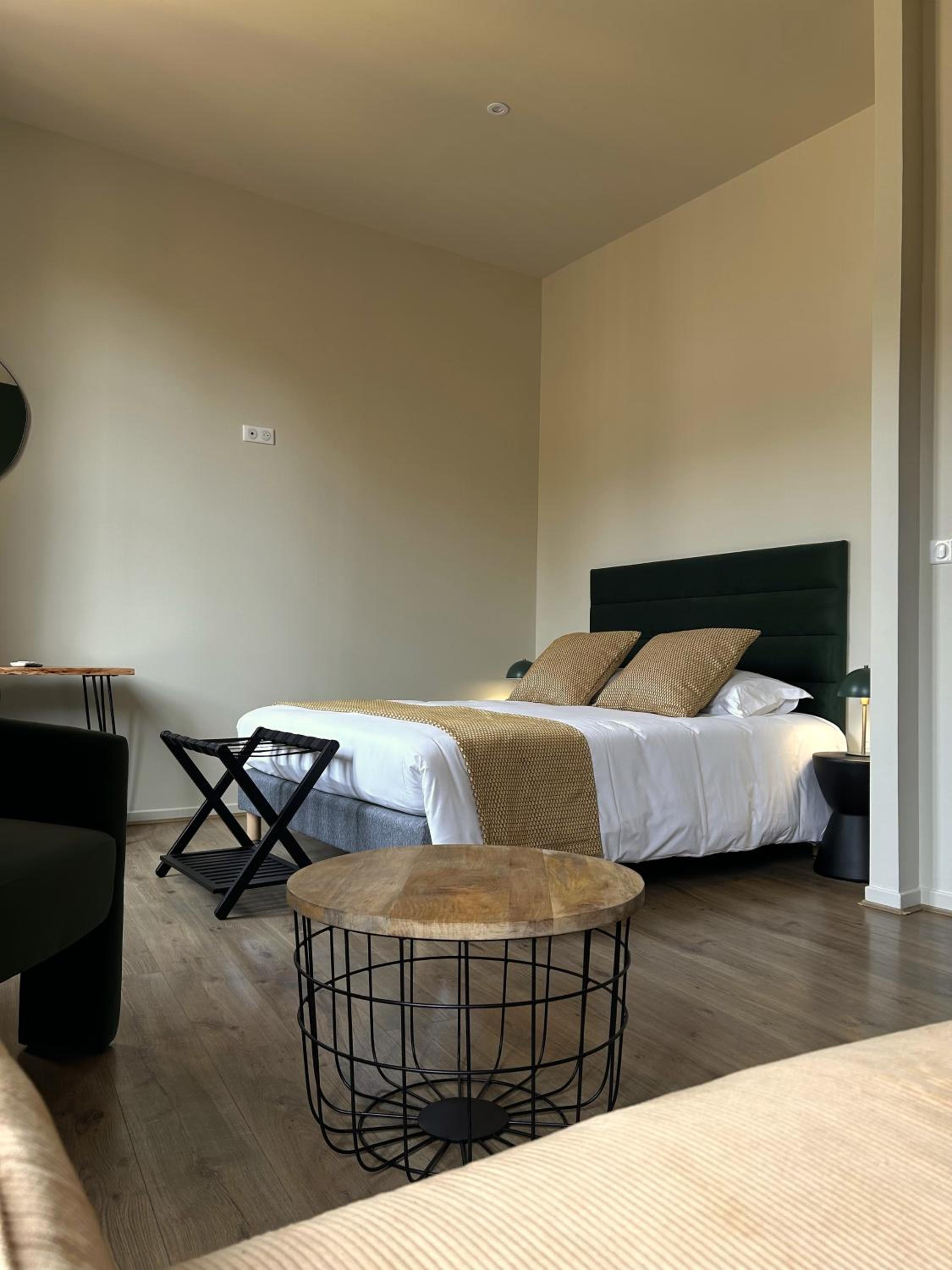 Deluxe Double Room - Photo 6