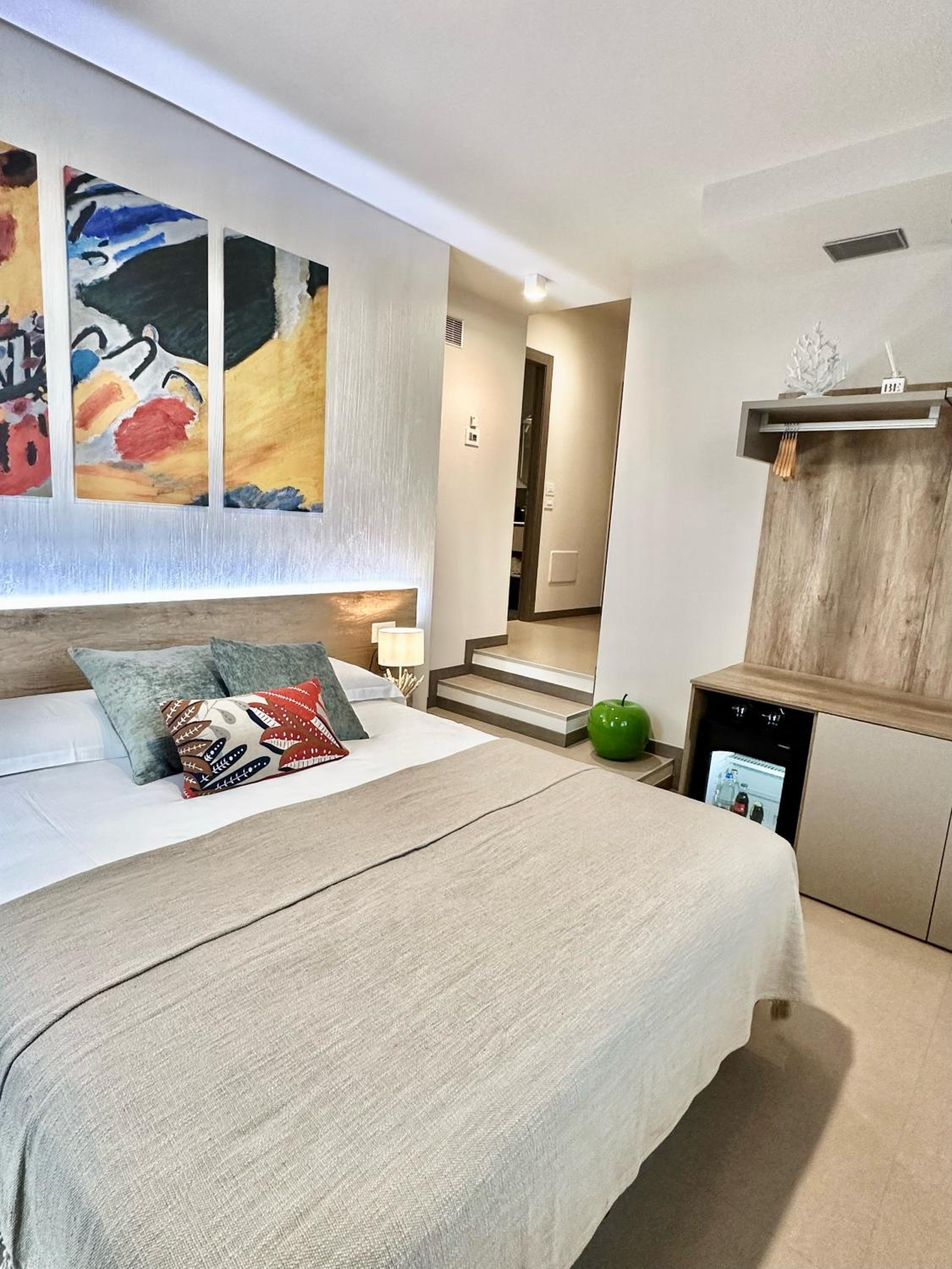 Double or Twin Room with Terrace - Photo 1