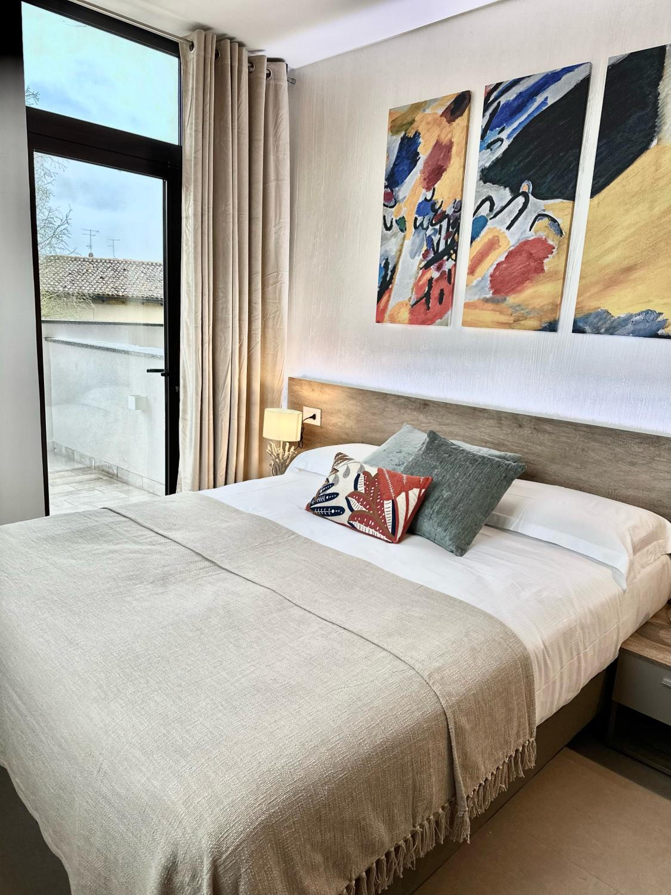 Double or Twin Room with Terrace - Photo 3