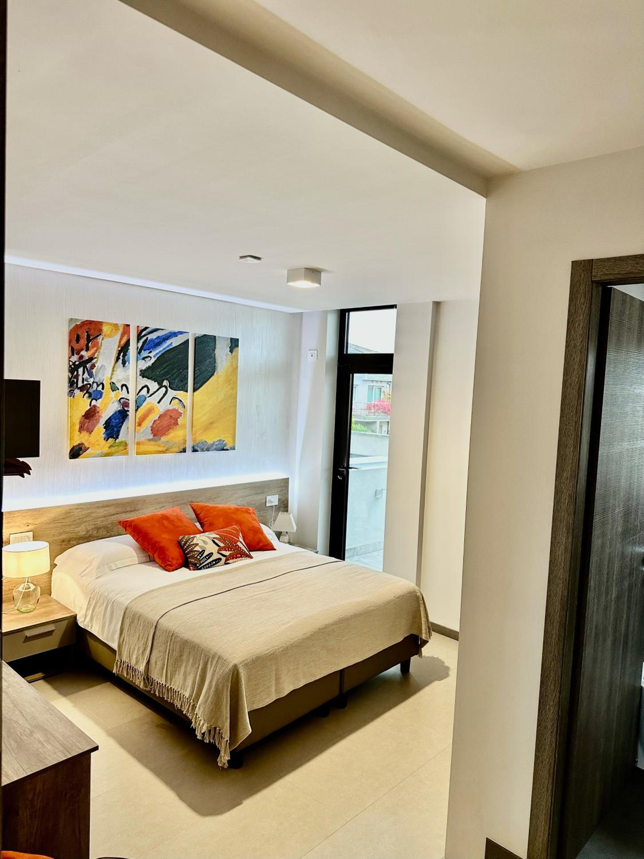 Double or Twin Room with Terrace - Photo 11