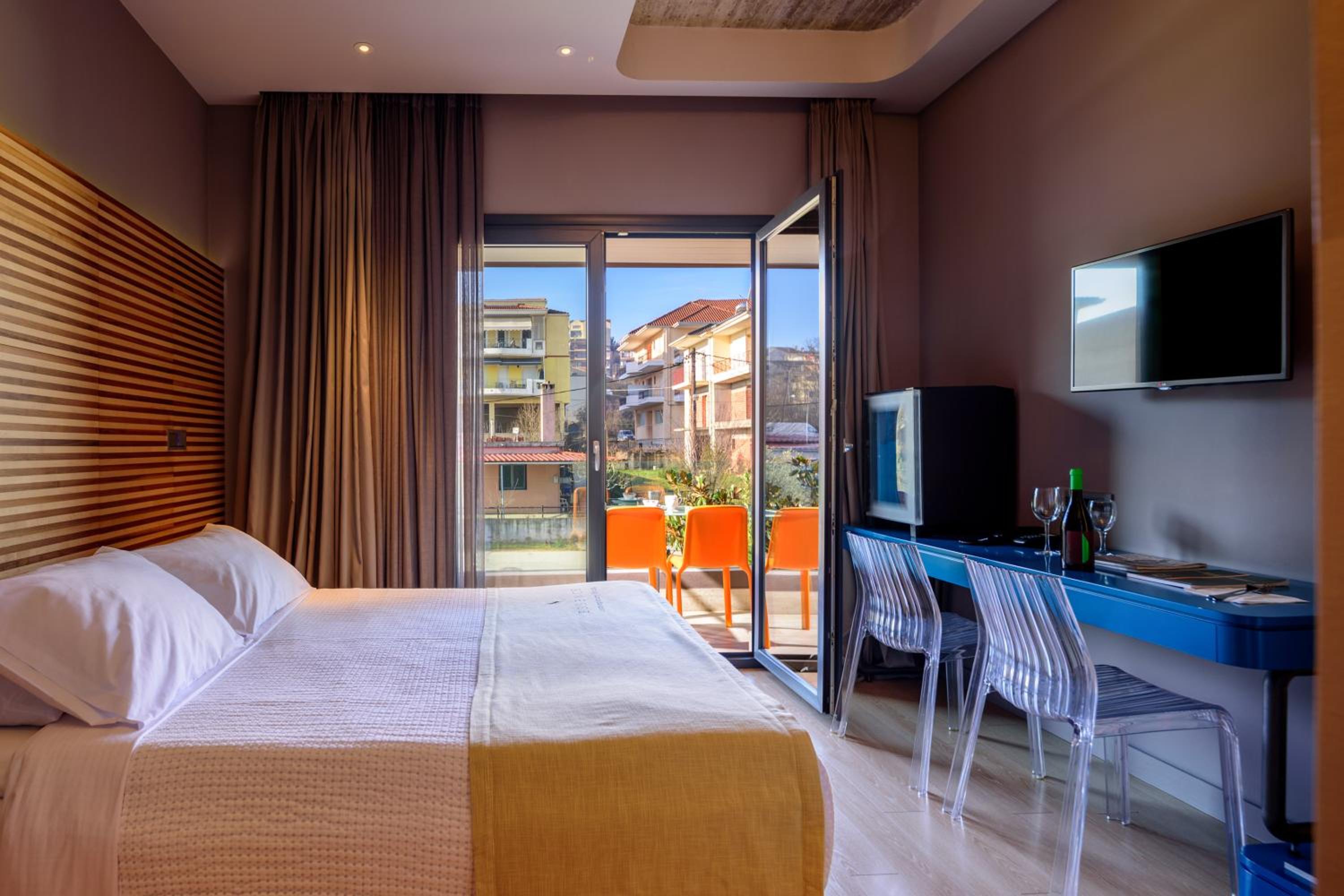 Comfort Double or Twin Room with City View photo 1