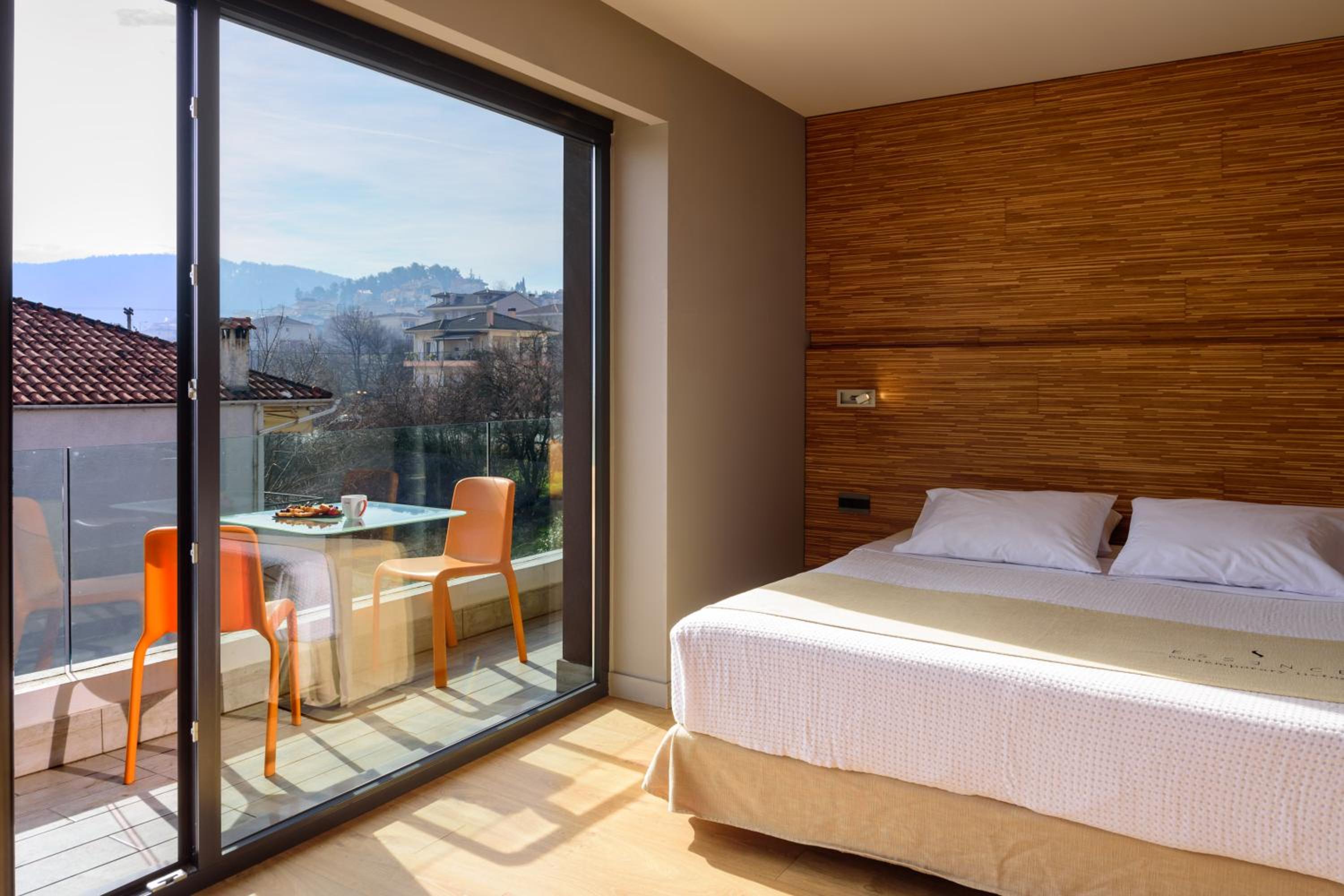 Comfort Double or Twin Room with Pool View photo 2