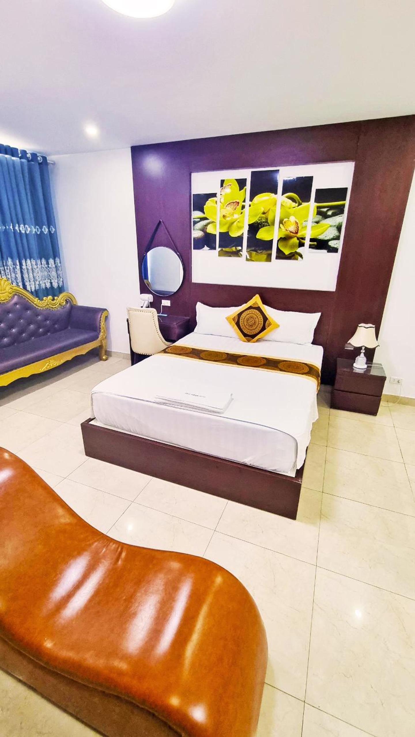 Queen Room