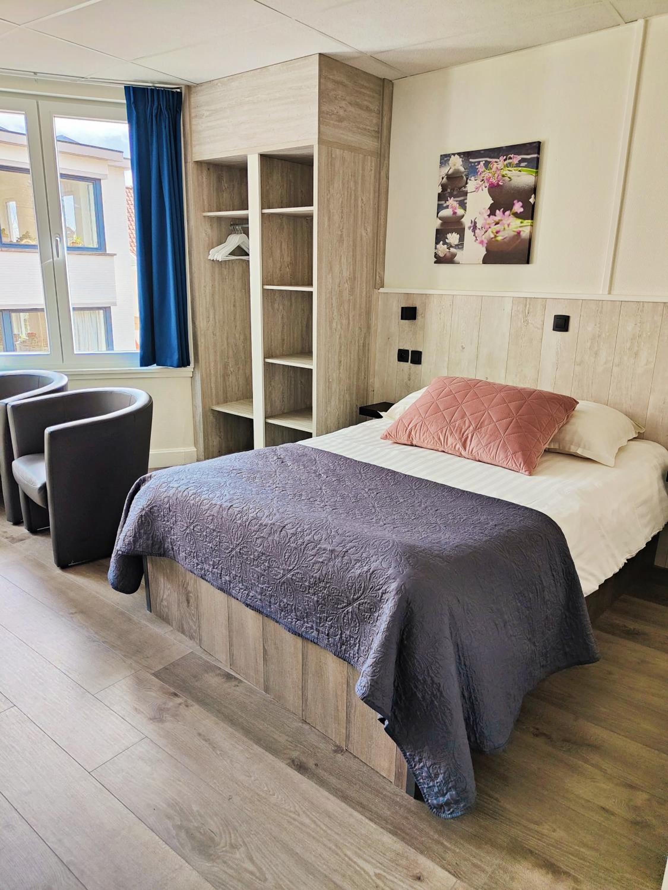 Double Room - Photo 2