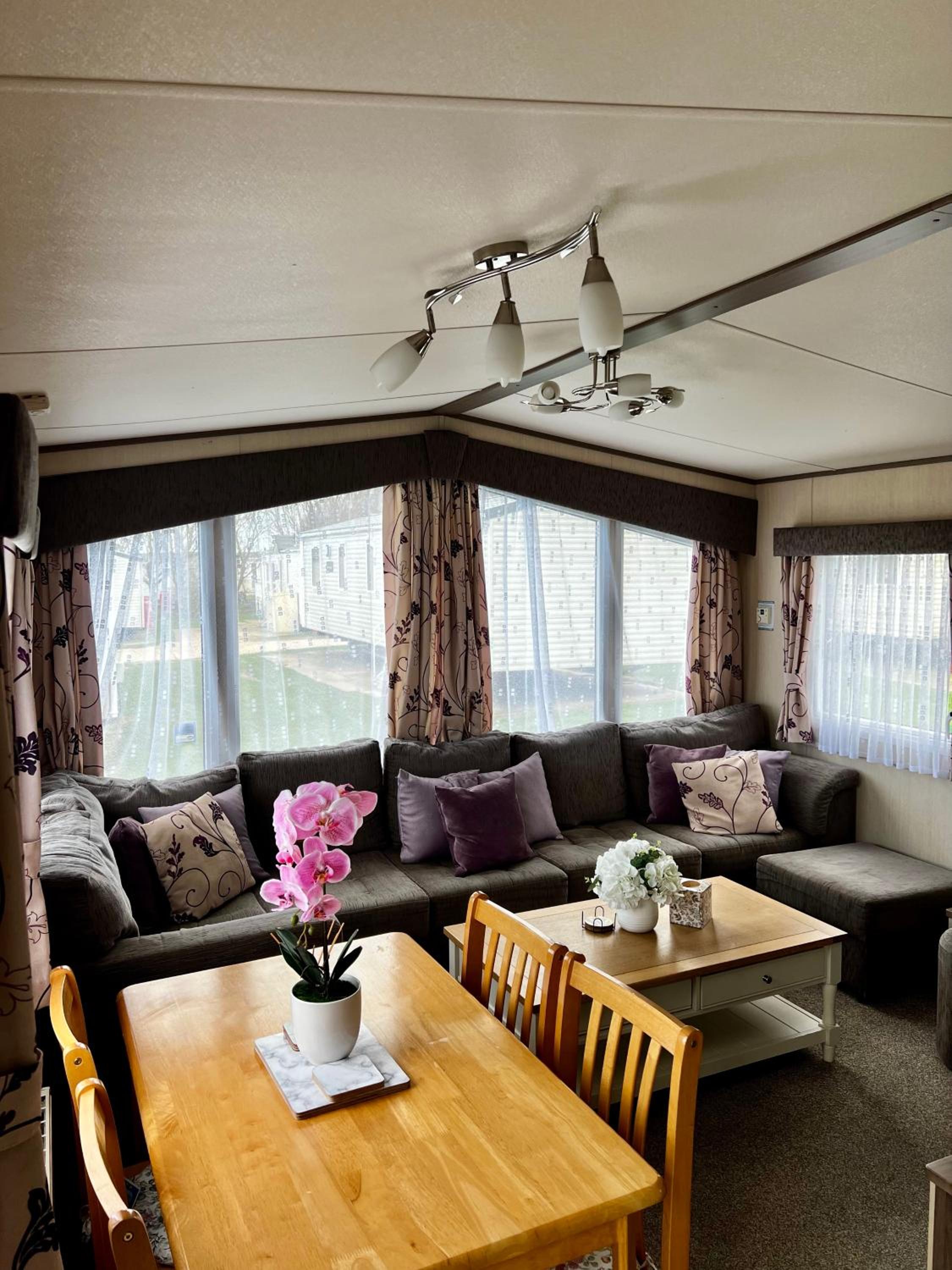 Caravan photo 2