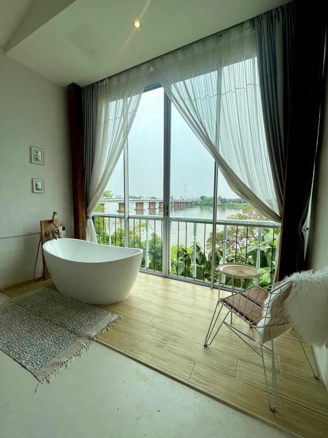 Executive Suite photo 2